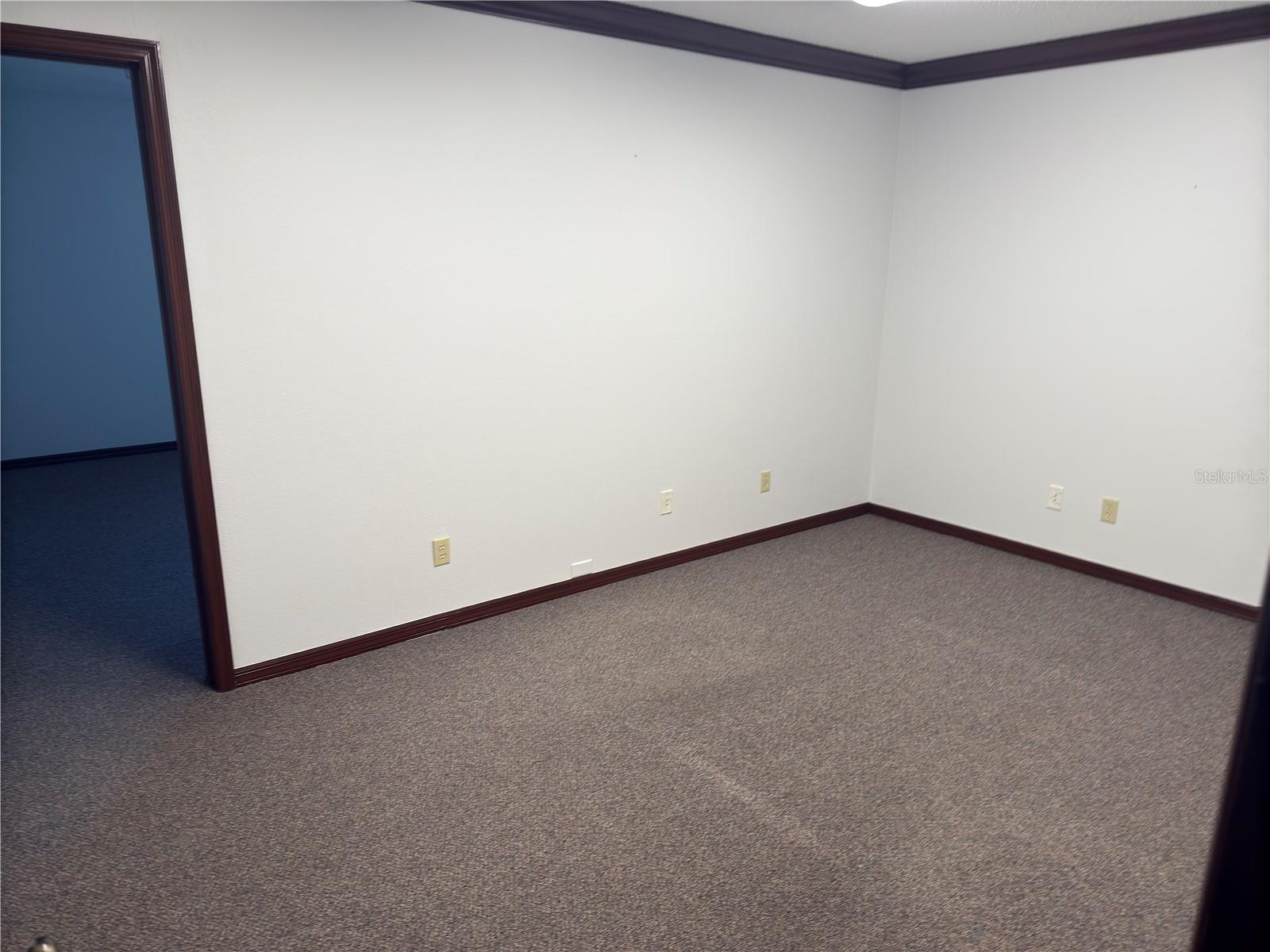 949 Tamiami Trl #102 Property Photo 5