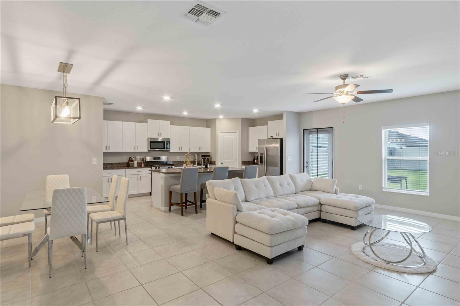 9440 Lemon Drop Loop Property Photo 8