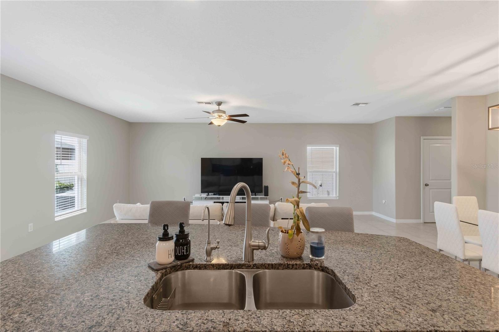 9440 Lemon Drop Loop Property Photo 13