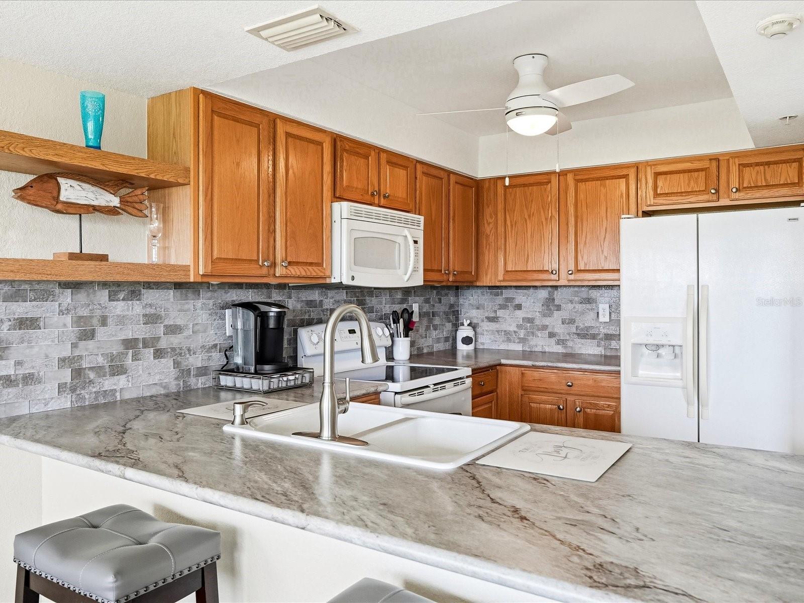 23465 Harborview Rd #235 Property Photo 11