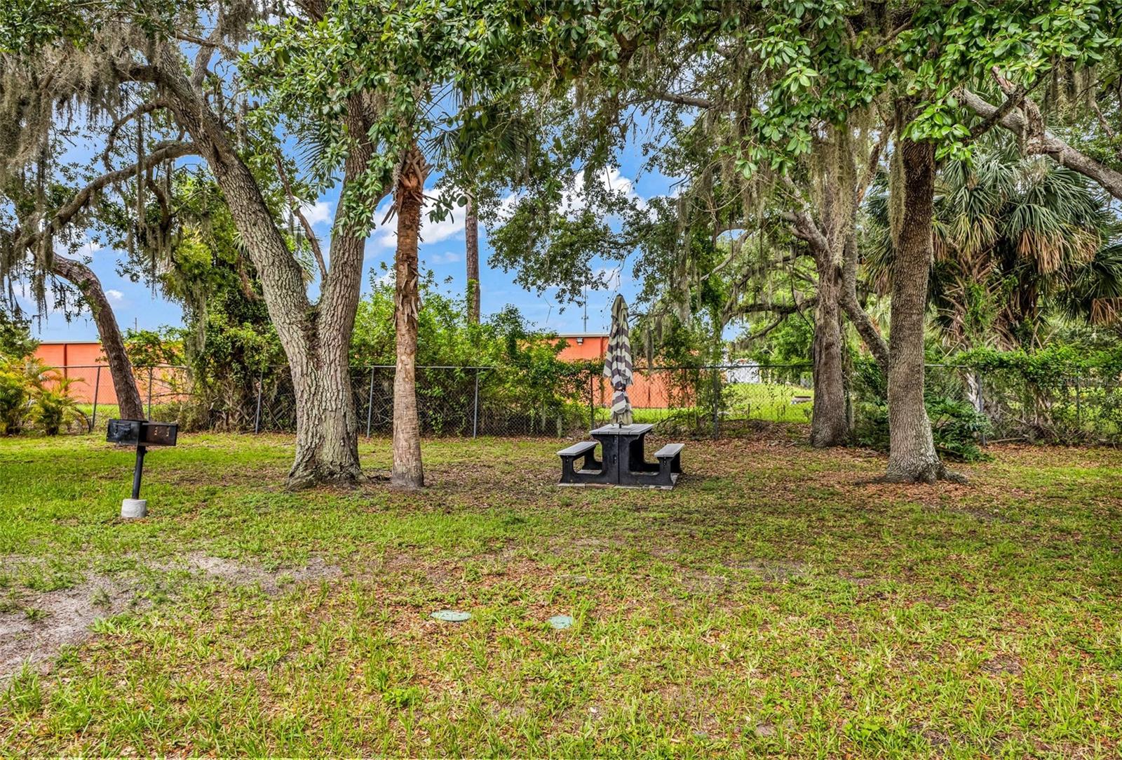 19505 Quesada Ave #ss103 Property Photo 27