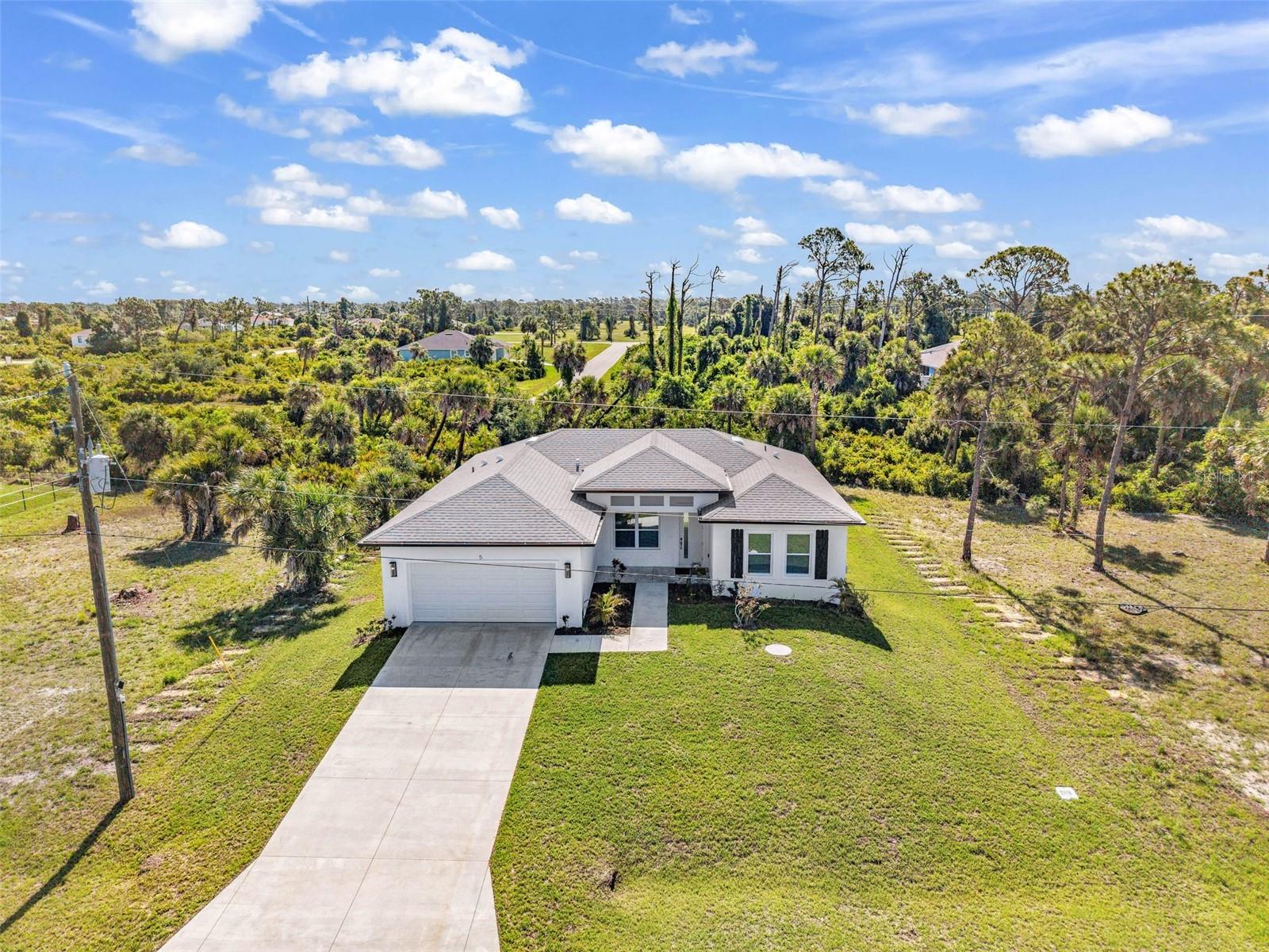 5 Mate Dr Property Photo 2