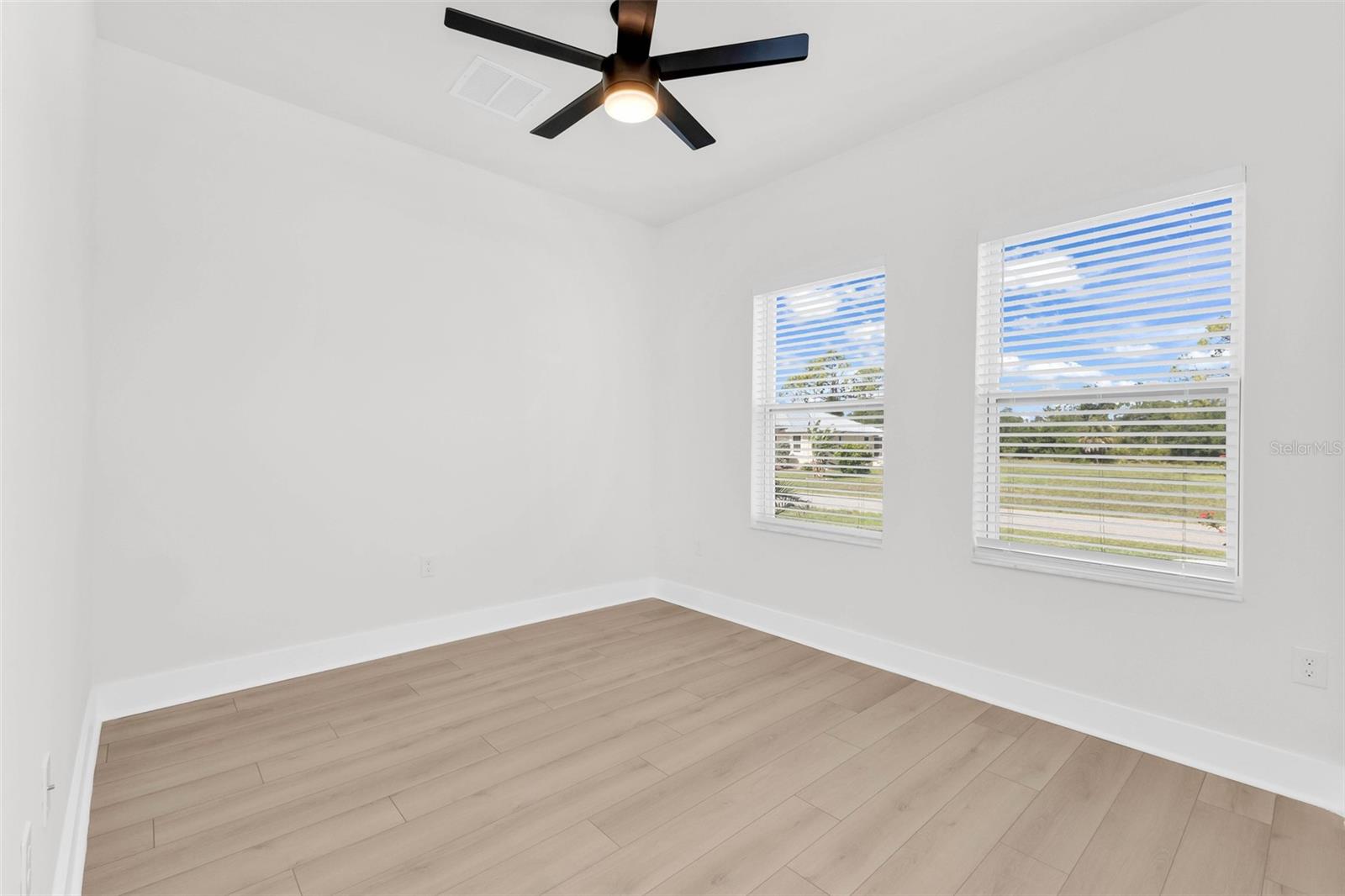 5 Mate Dr Property Photo 39