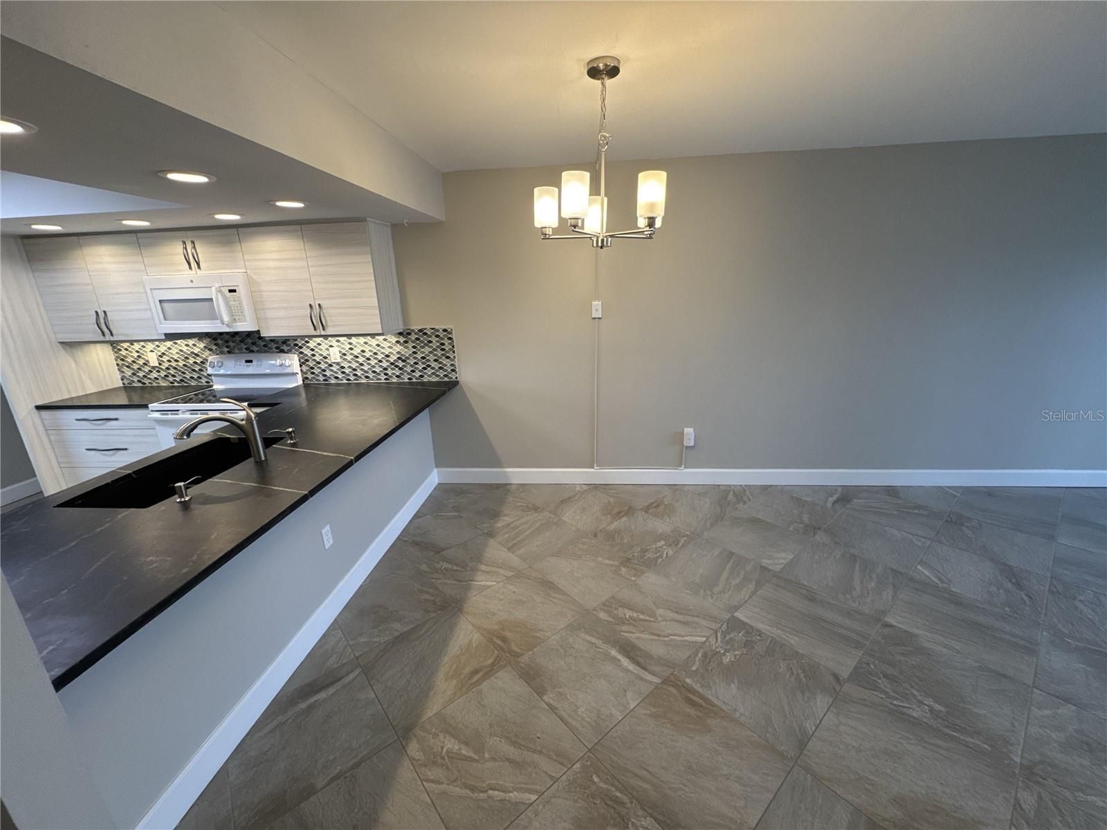 3600 Bal Harbor Blvd #1g Property Photo 3