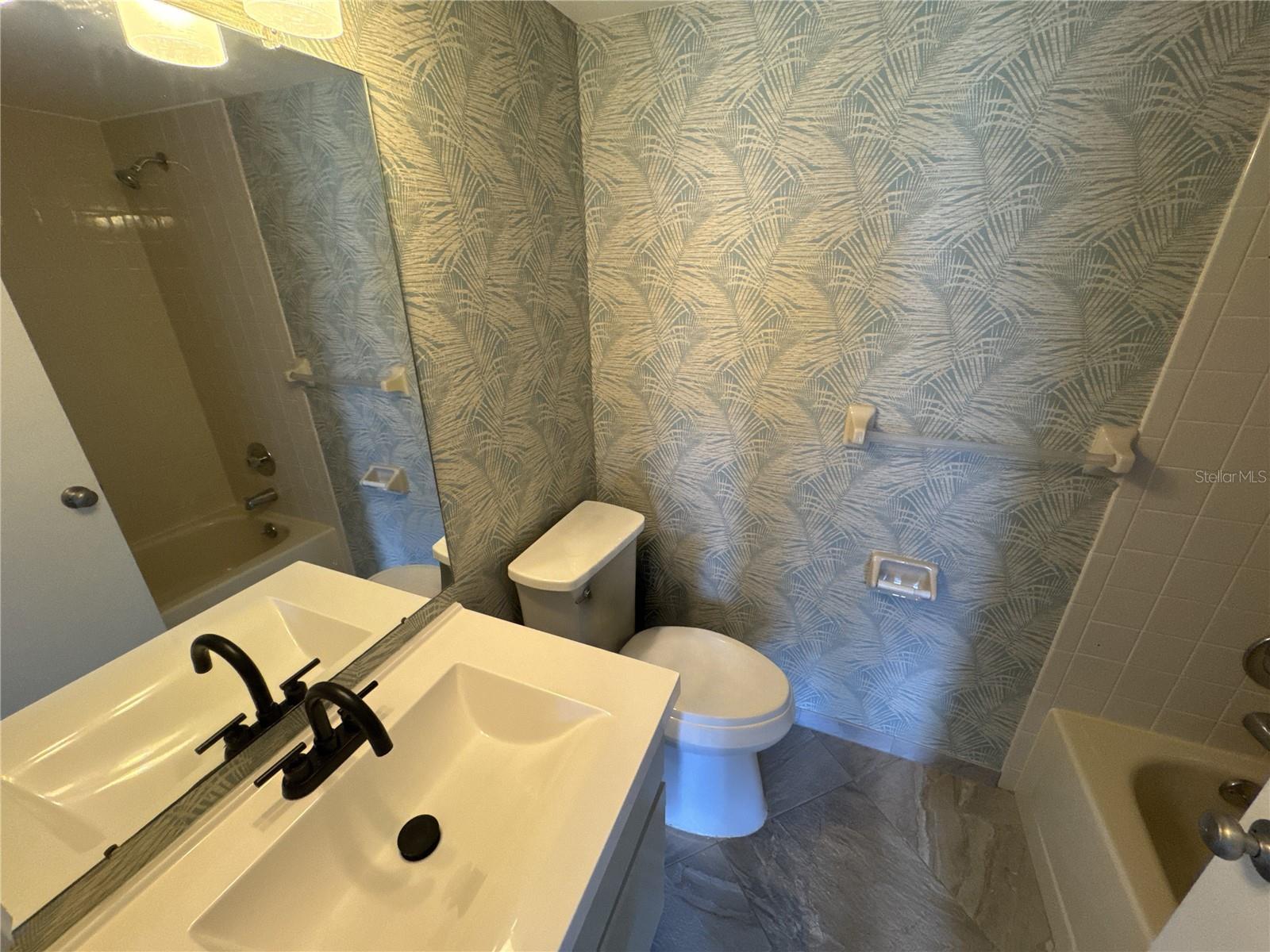 3600 Bal Harbor Blvd #1g Property Photo 8