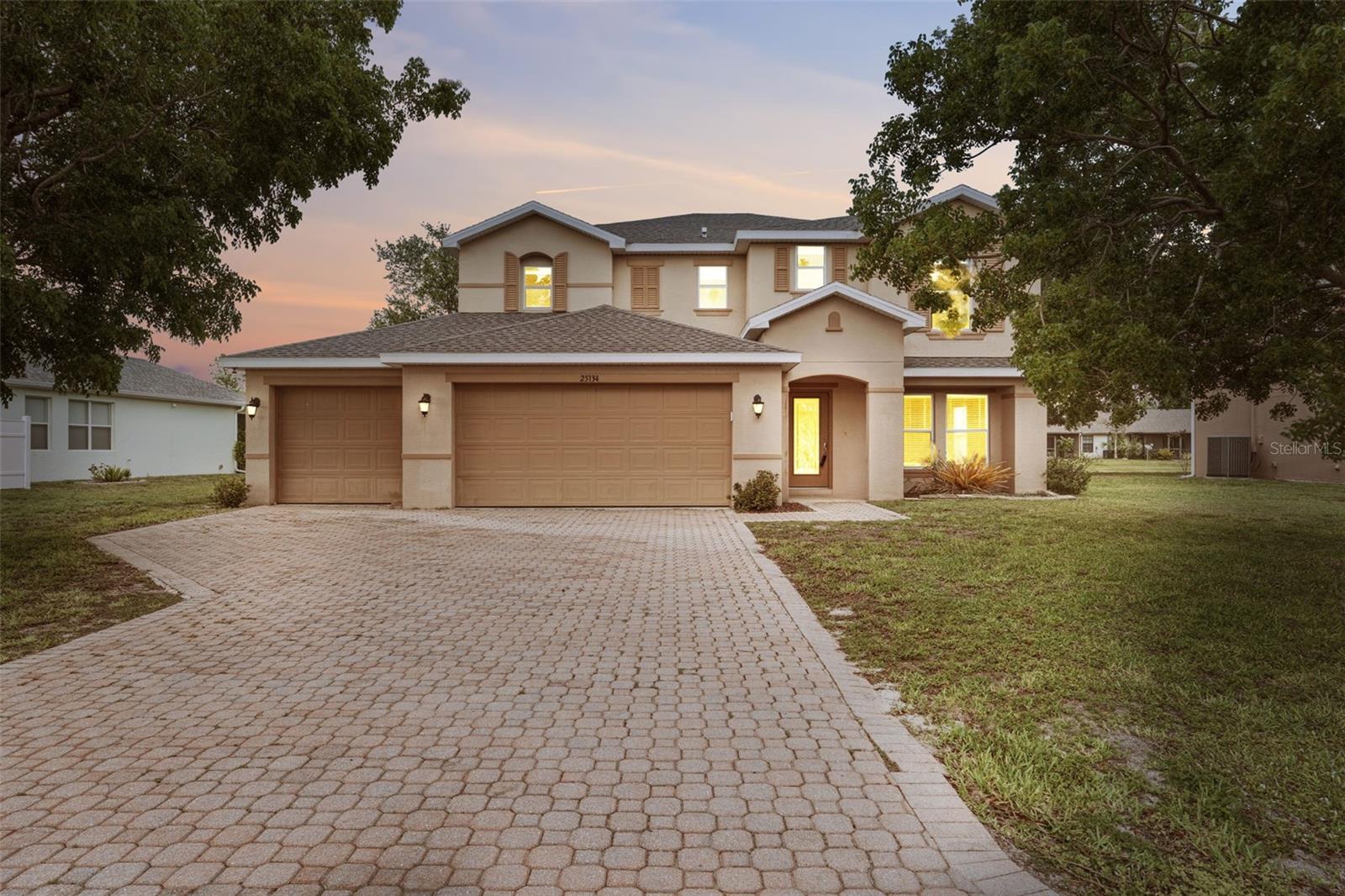 25134 Palisade Rd Property Photo 1