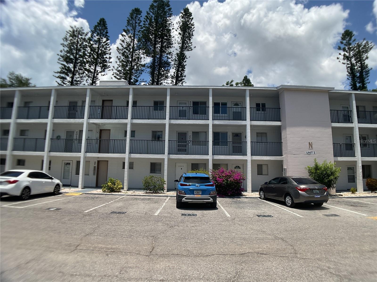 2021 Canal Dr #n25 Property Photo 1