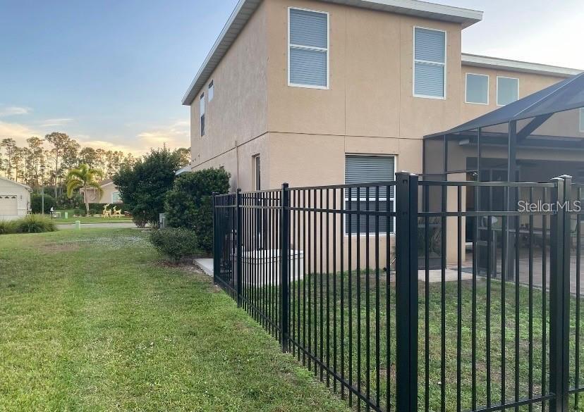 1762 Bottlebrush Way Property Photo 4