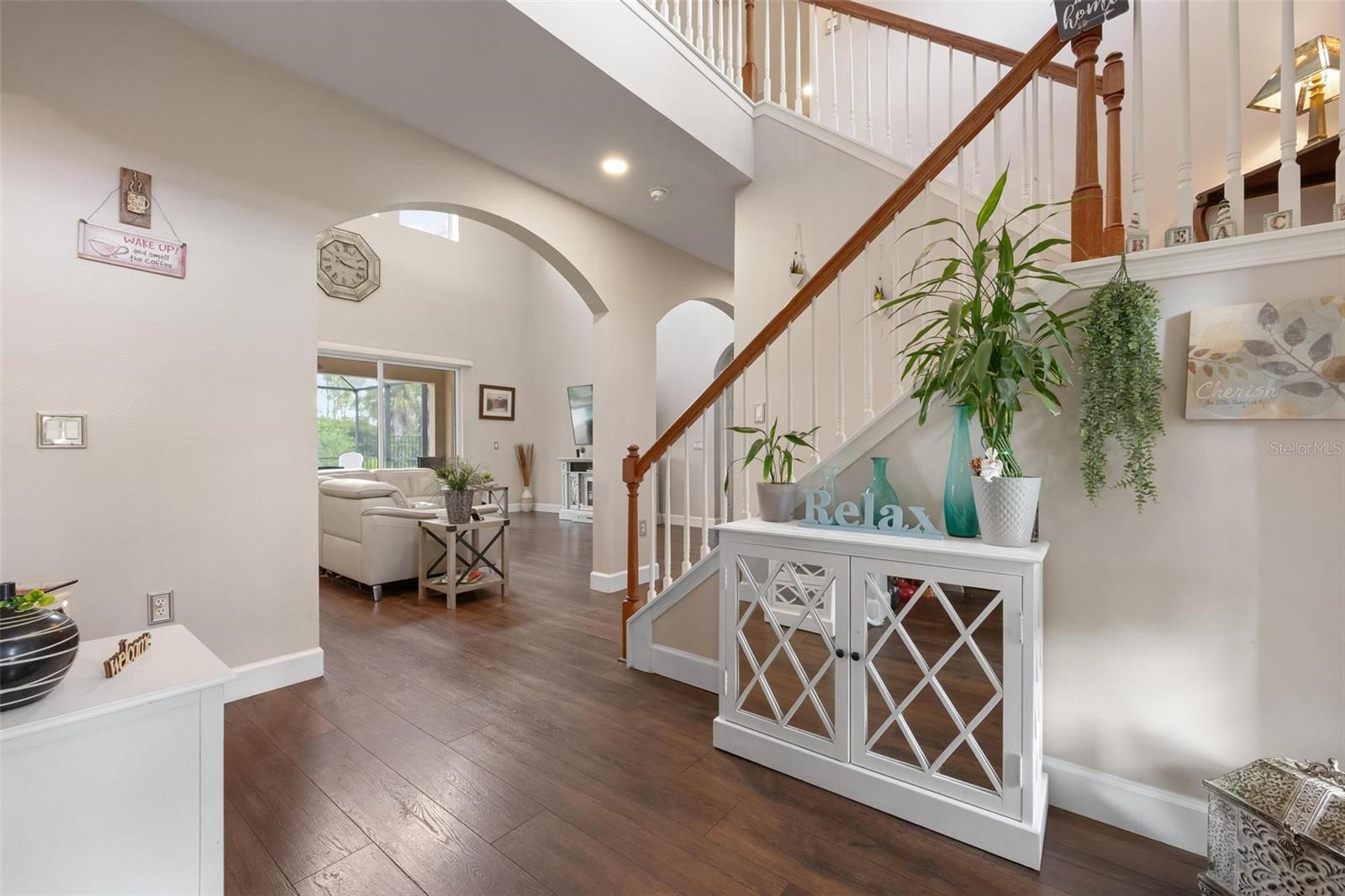 1762 Bottlebrush Way Property Photo 6