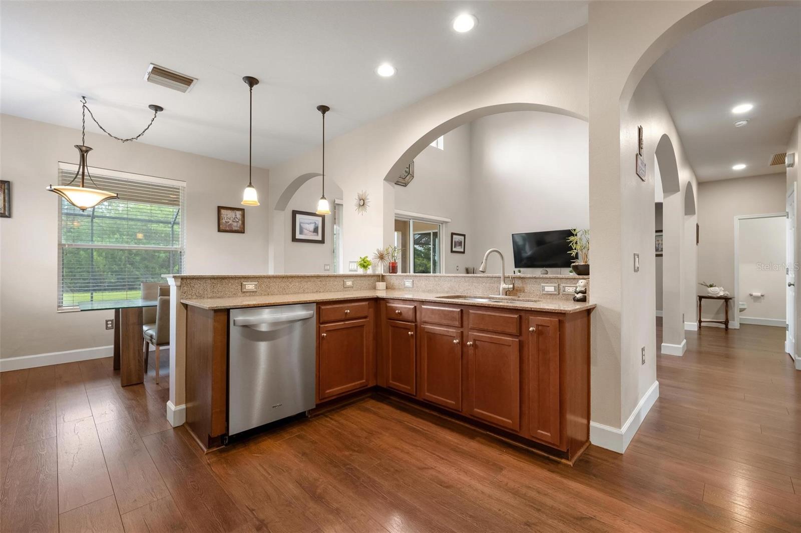 1762 Bottlebrush Way Property Photo 11