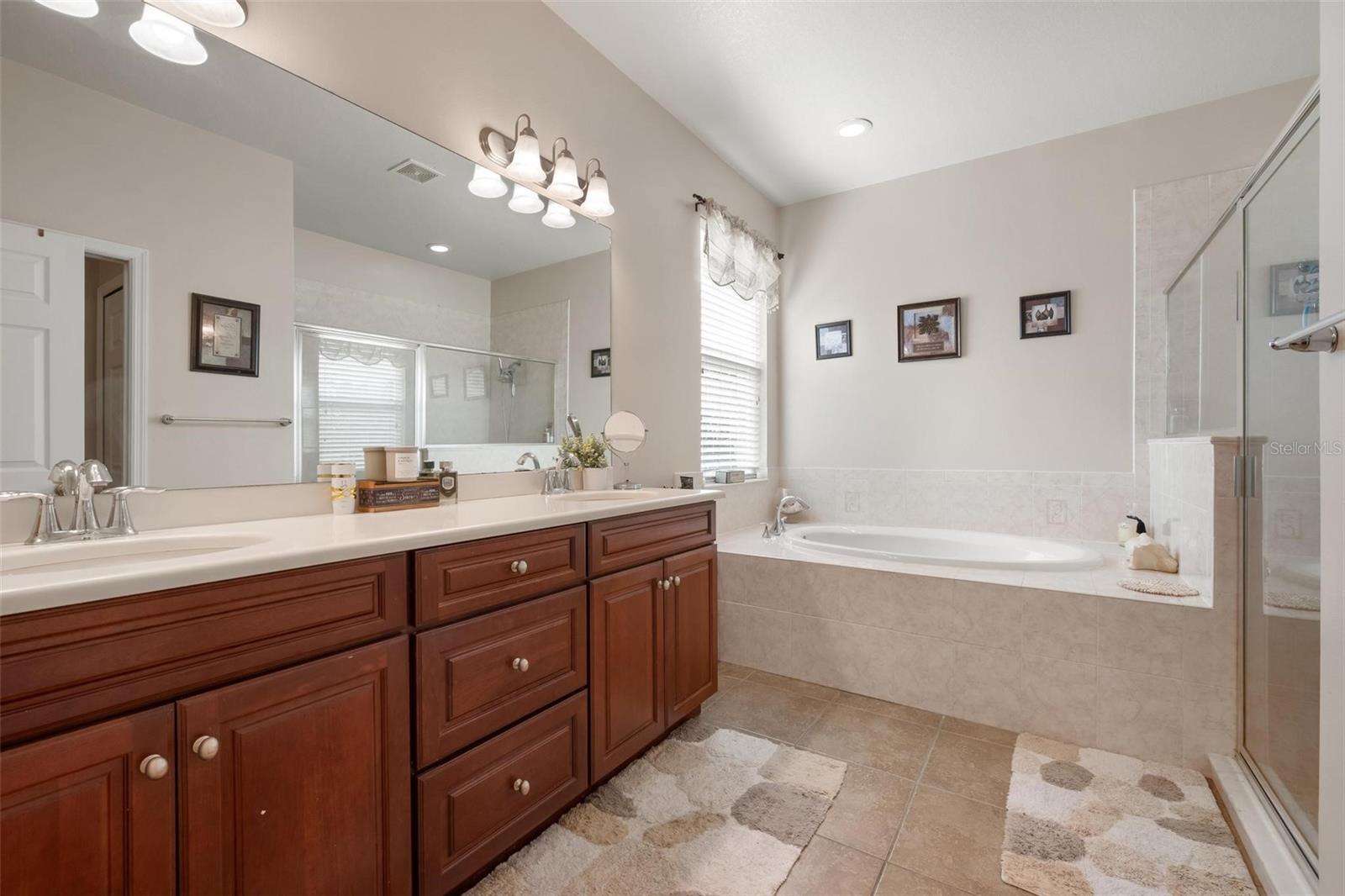 1762 Bottlebrush Way Property Photo 14