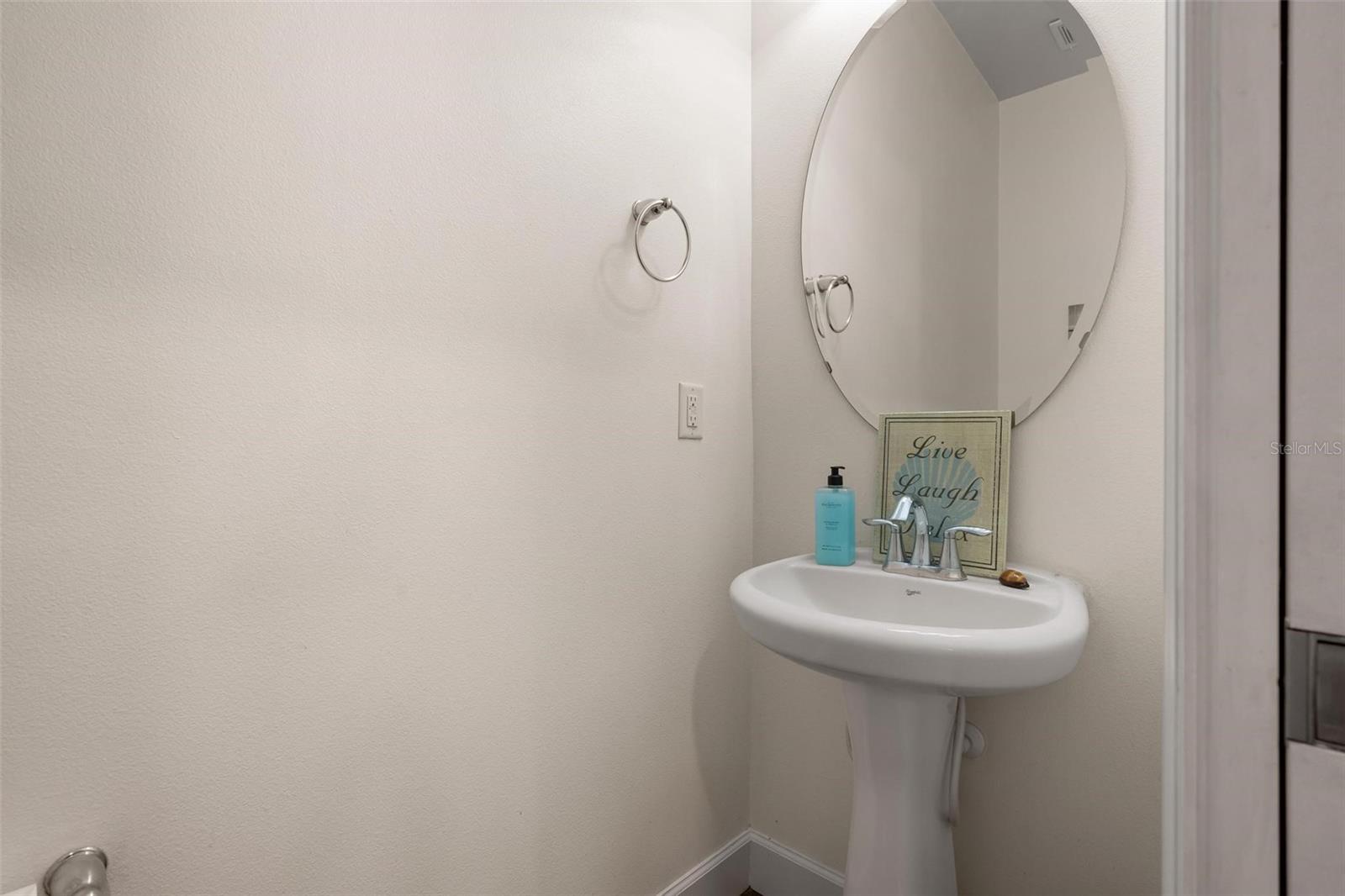 1762 Bottlebrush Way Property Photo 15
