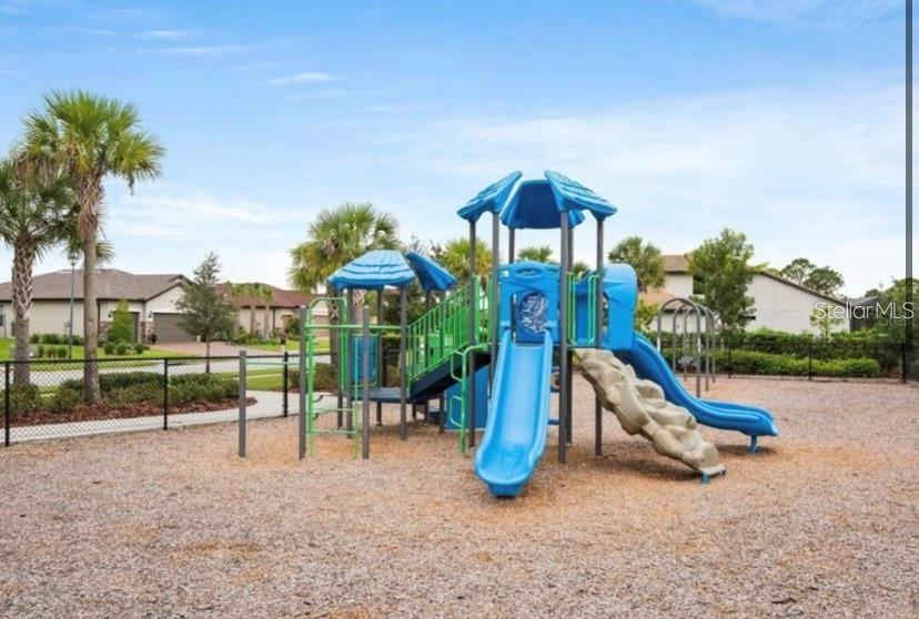 1762 Bottlebrush Way Property Photo 34