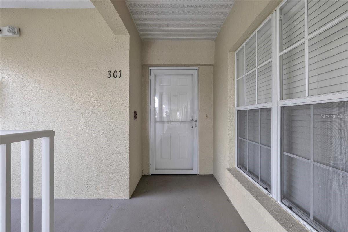 19335 Water Oak Dr #301 Property Photo 5