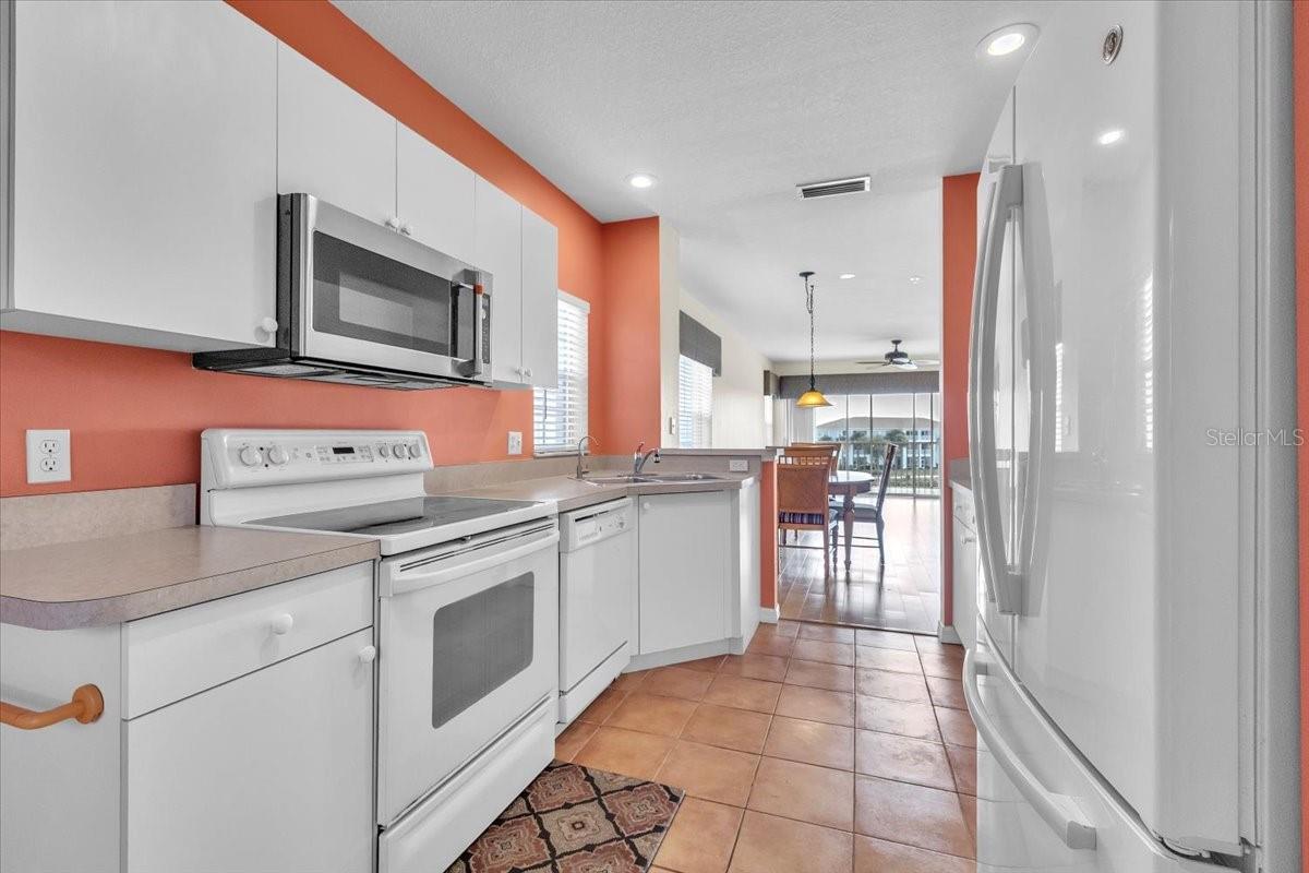 19335 Water Oak Dr #301 Property Photo 21