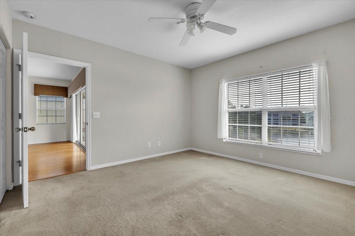 19335 Water Oak Dr #301 Property Photo 24