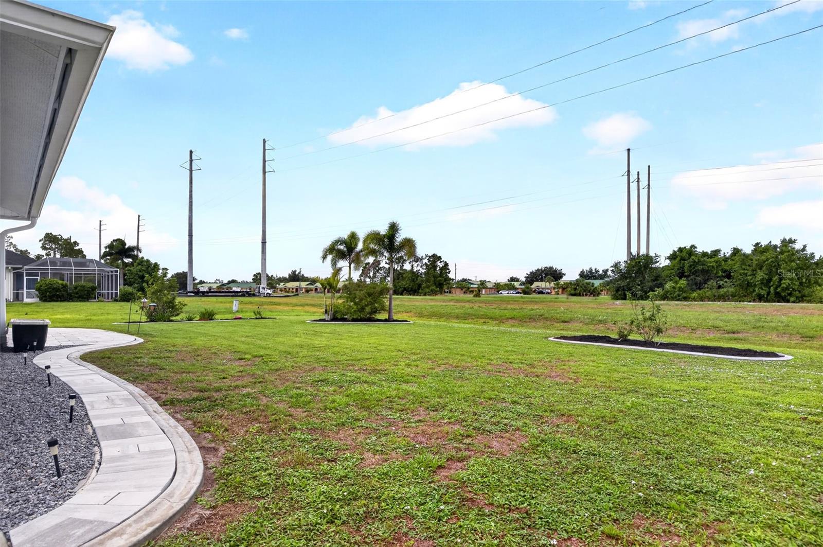 25652 Aysen Dr Property Photo 39