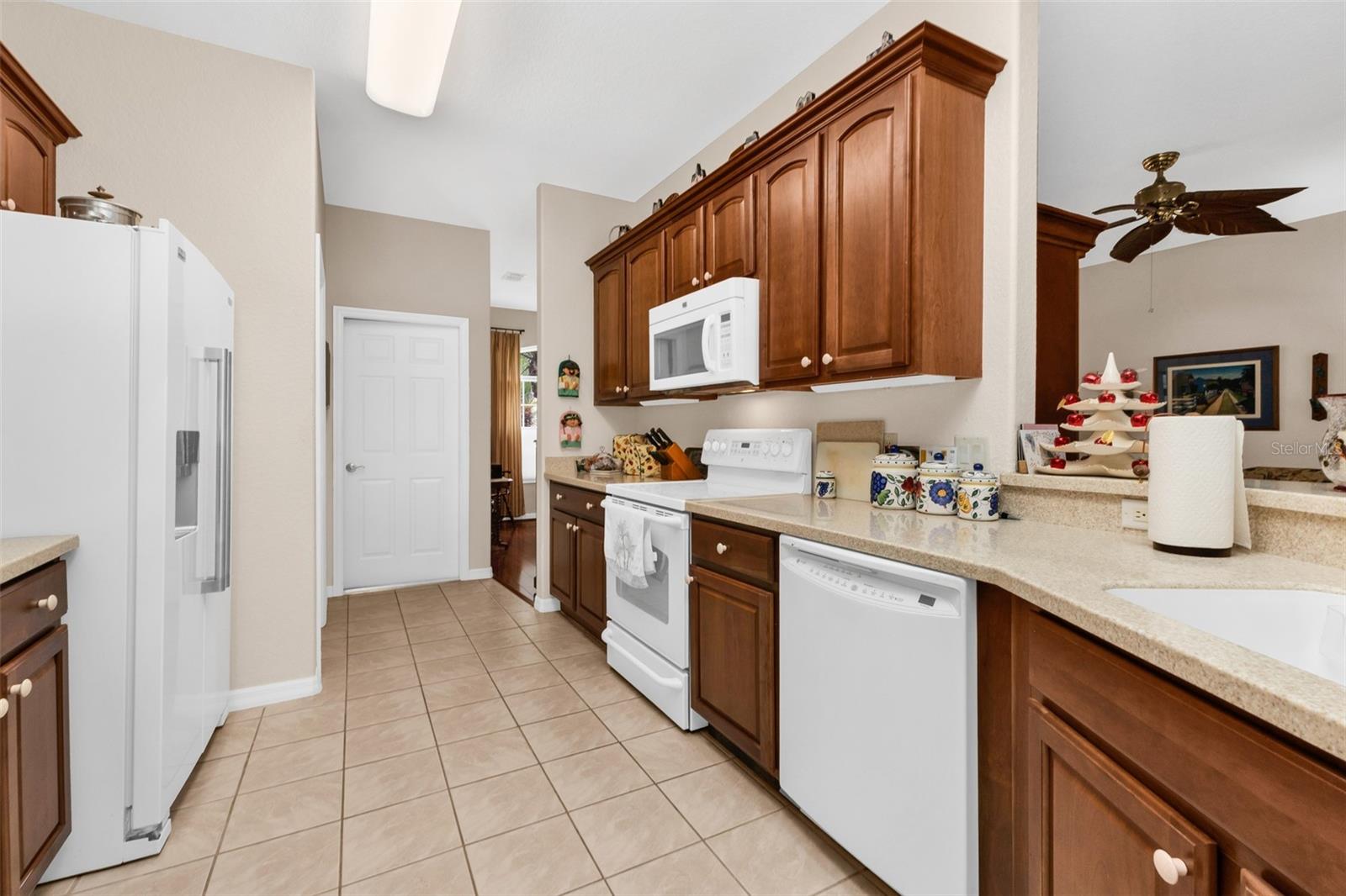 24615 Buckingham Way Property Photo 11