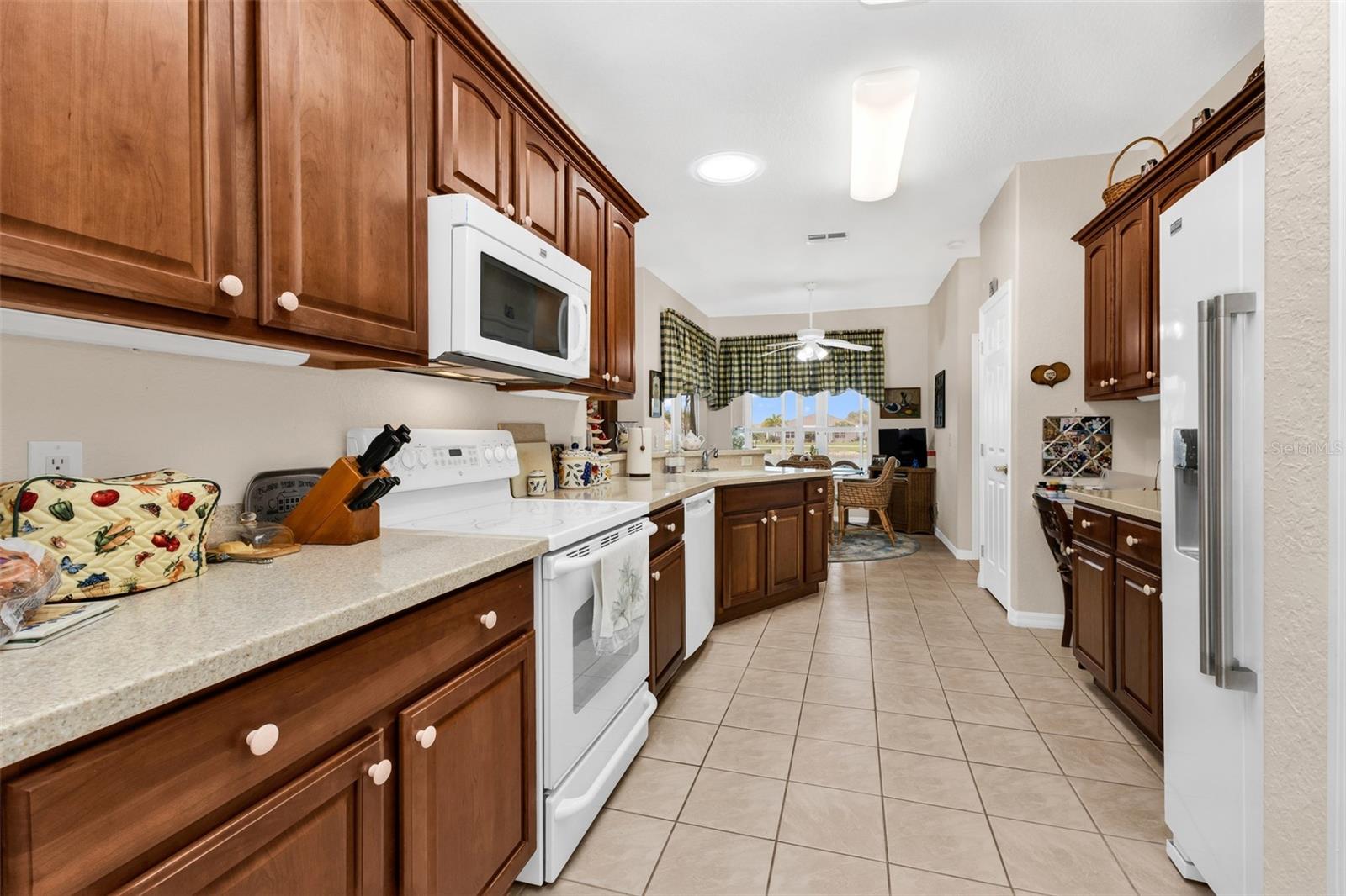 24615 Buckingham Way Property Photo 12