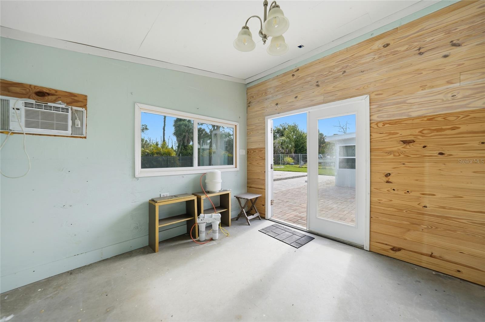 8164 Archie St Property Photo 27