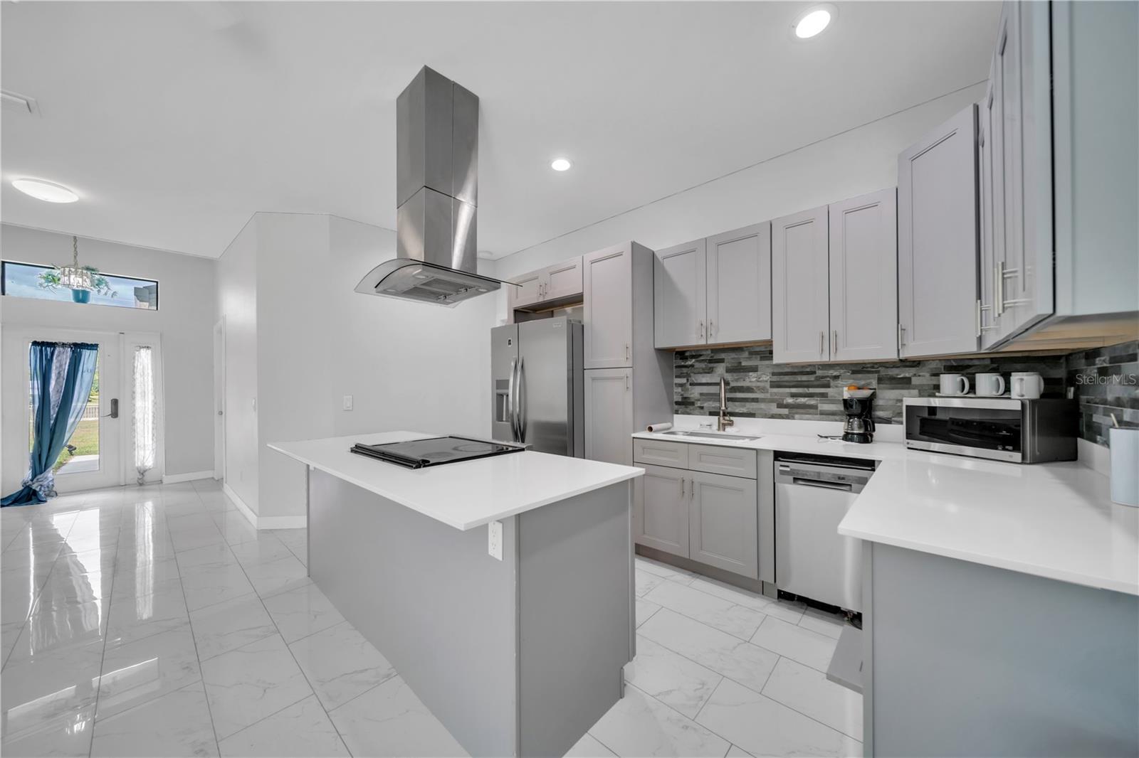 2021 Hines Ave Property Photo 18