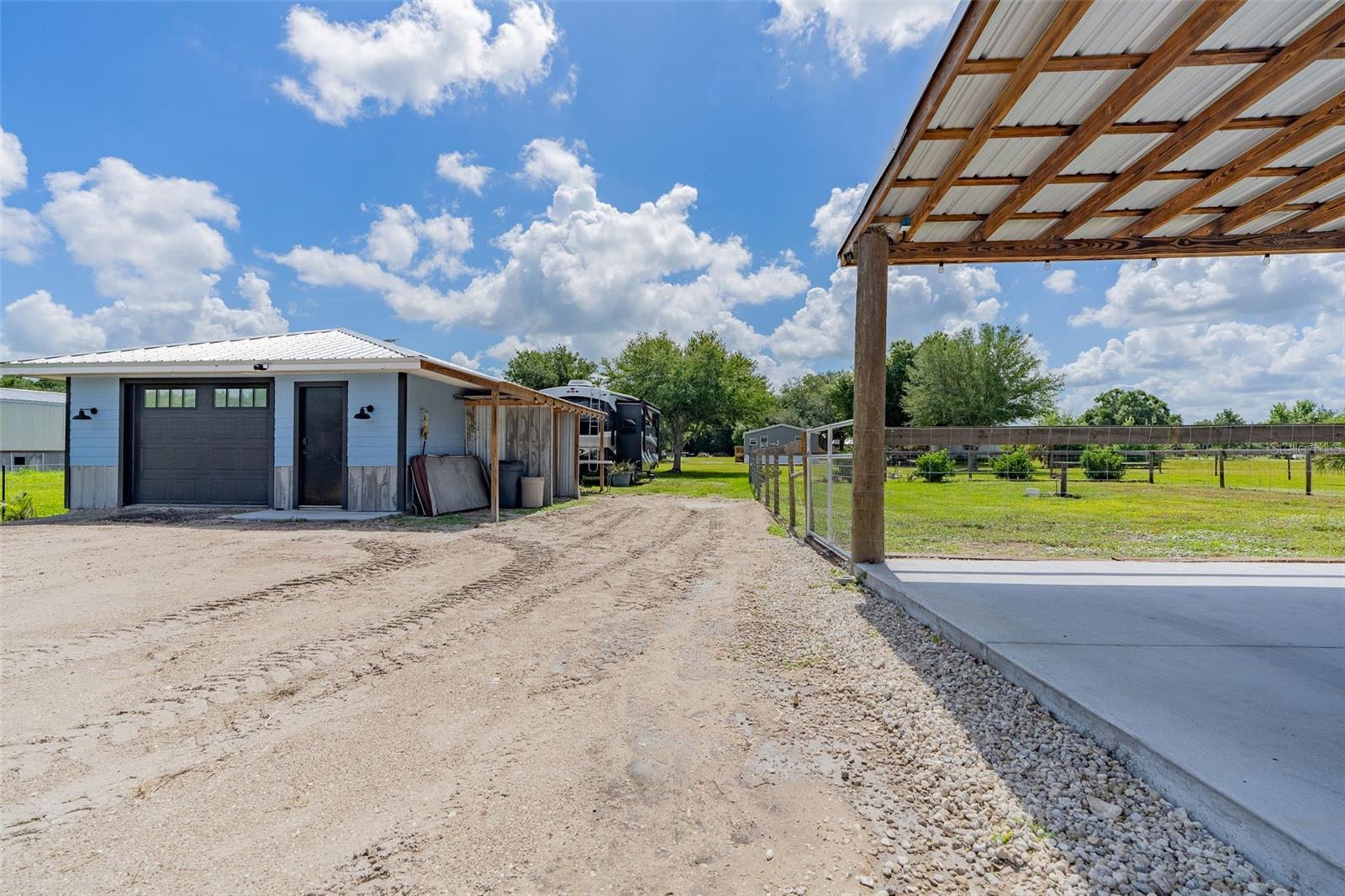 10876 Sw Walker Rd Property Photo 41