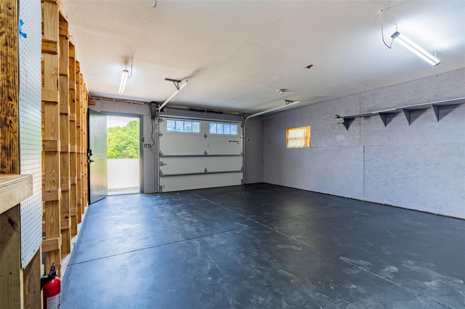10876 Sw Walker Rd Property Photo 45