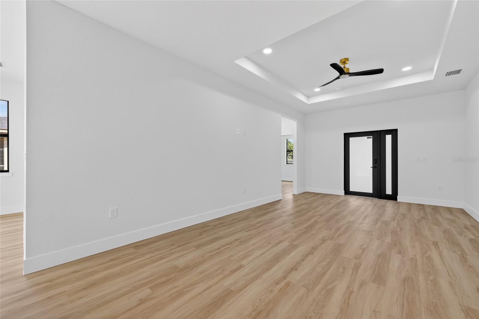 7841 Sontag Ave Property Photo 8