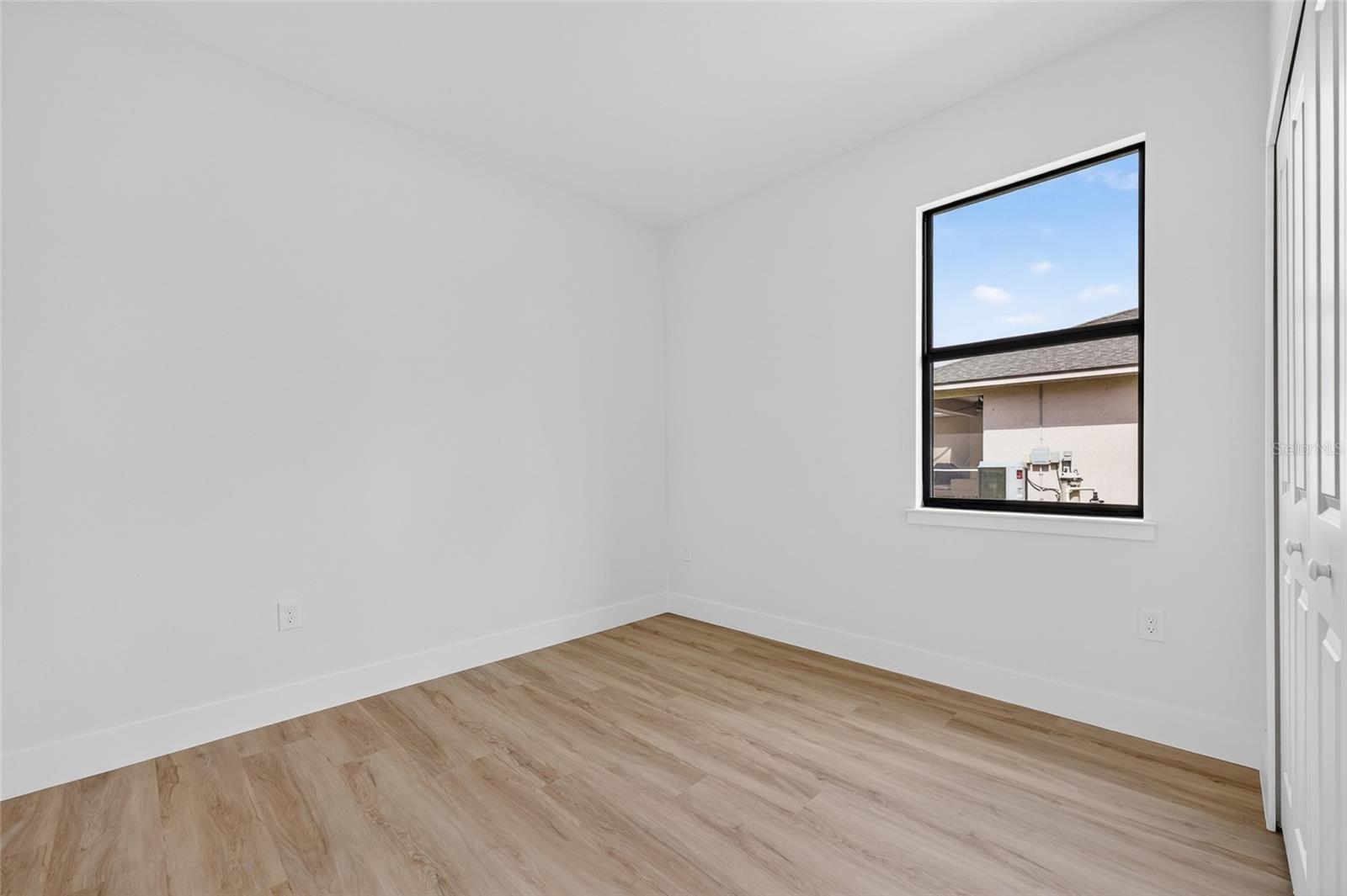 7841 Sontag Ave Property Photo 27