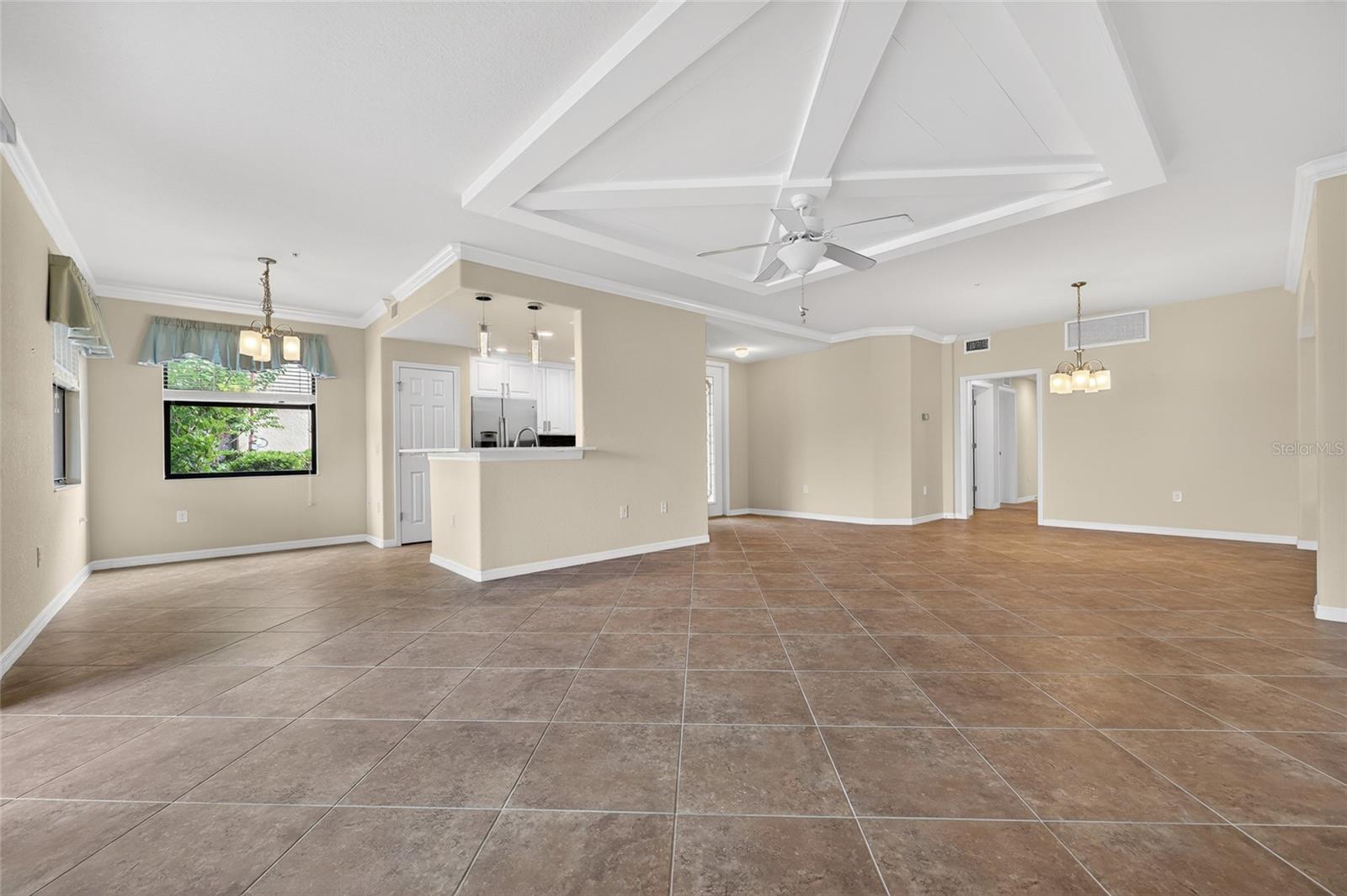 20151 Ragazza Cir E #102 Property Photo 6
