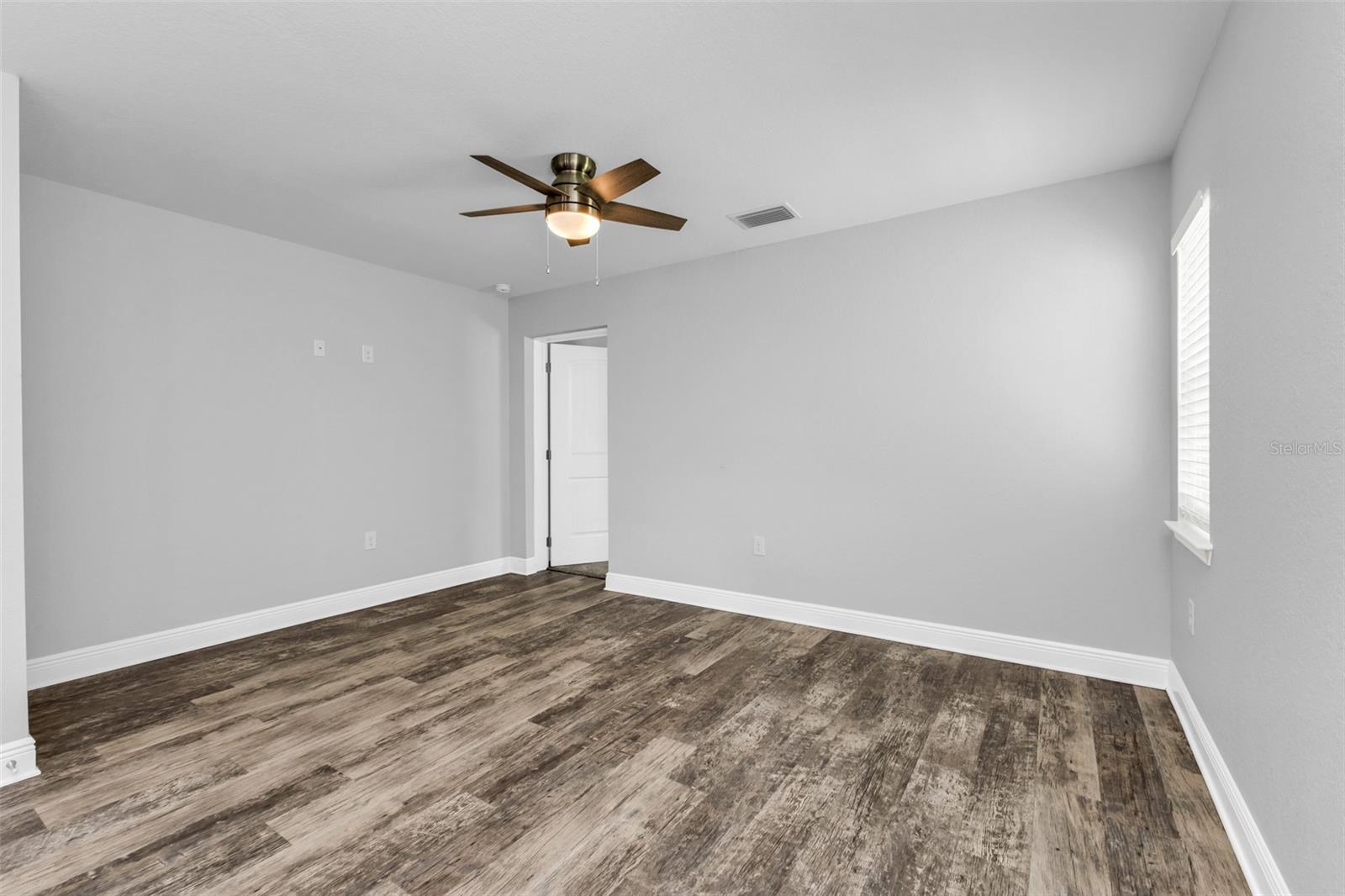 309 E Virginia Ave Property Photo 16