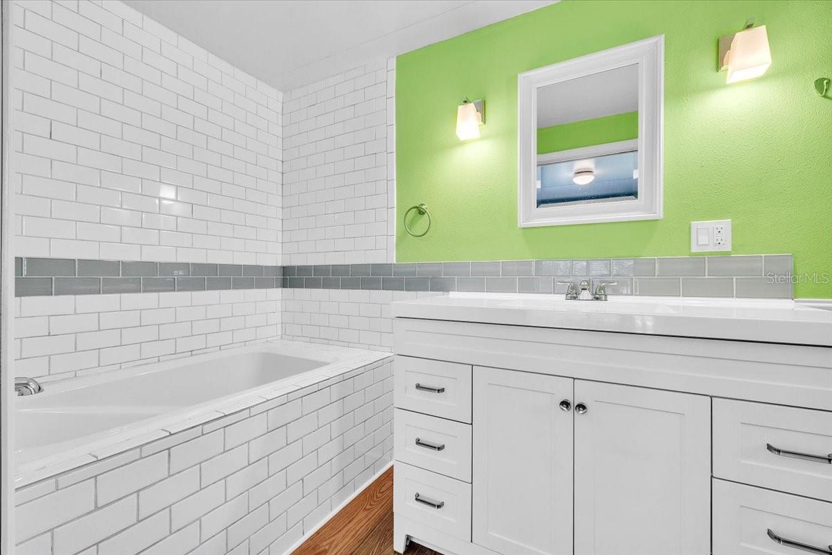 8320 Riverside Dr #101 Property Photo 16