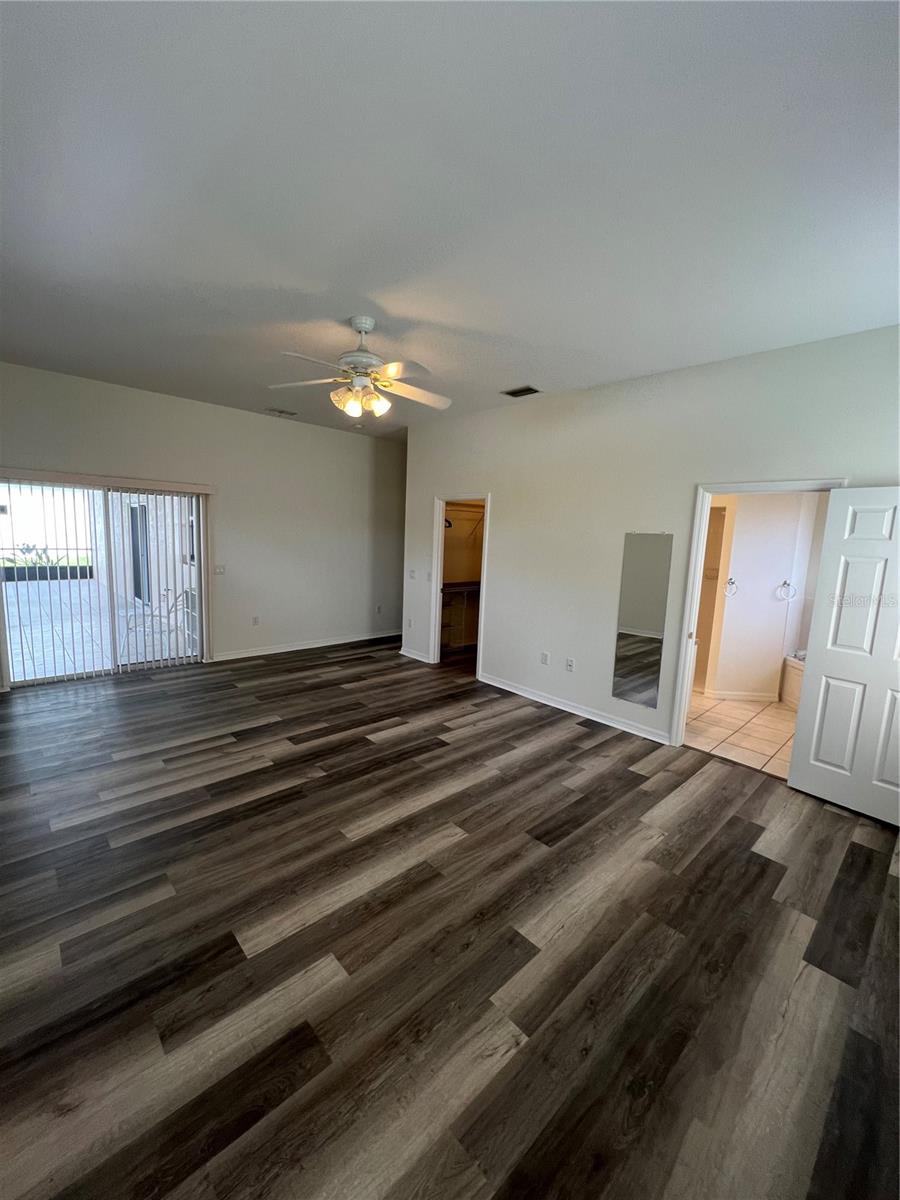 4733 S Cranberry Blvd Property Photo 5