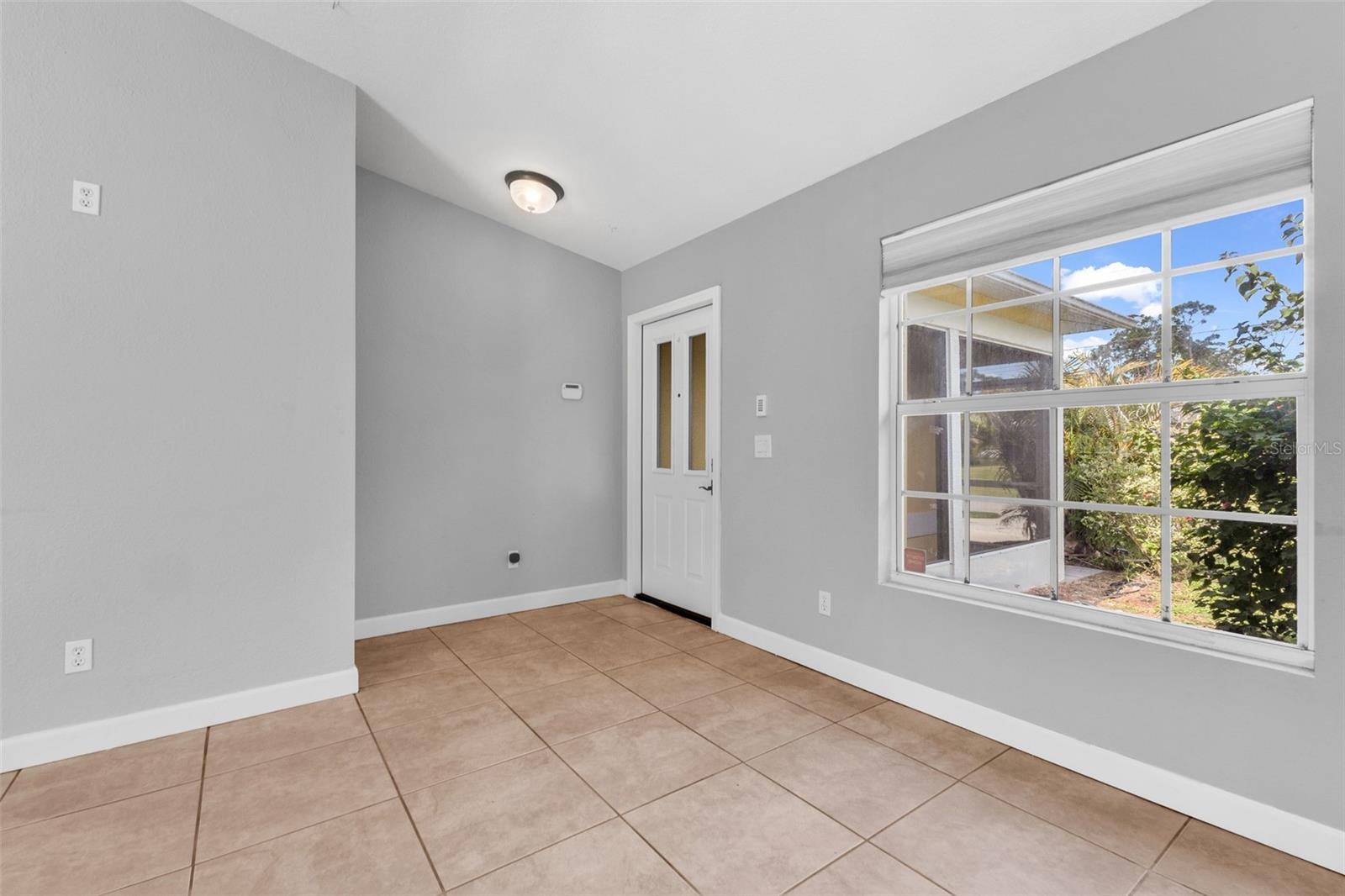 1160 Nucelli Rd Property Photo 5