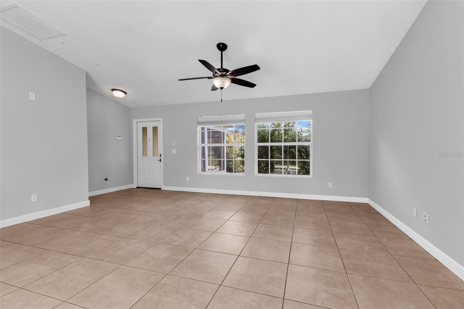 1160 Nucelli Rd Property Photo 7