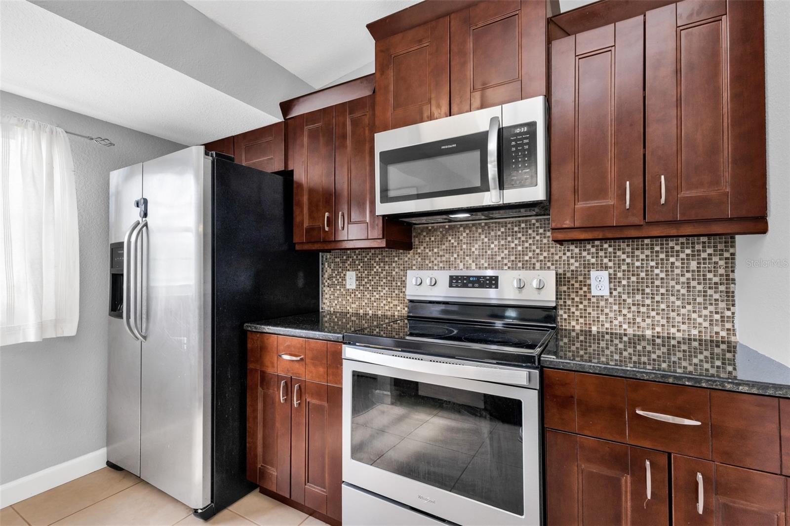 1160 Nucelli Rd Property Photo 20