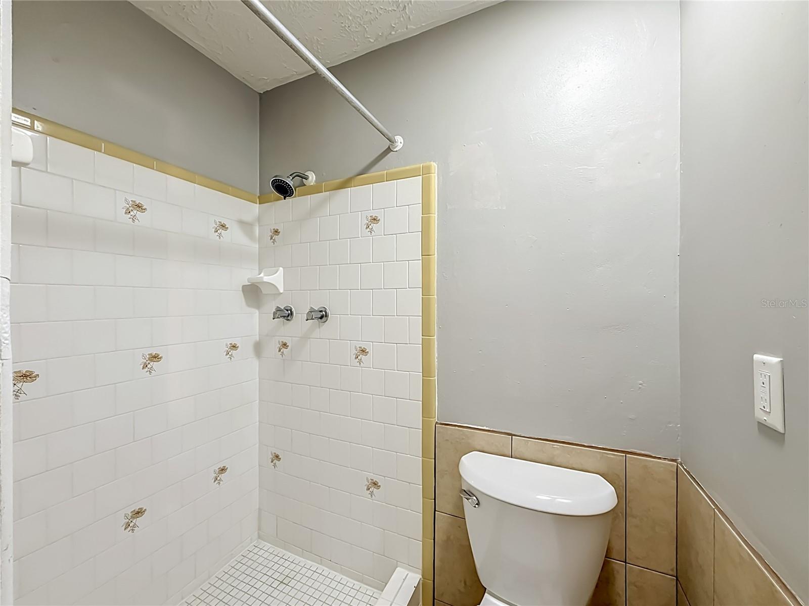 3441 Eisenhower Dr Property Photo 39