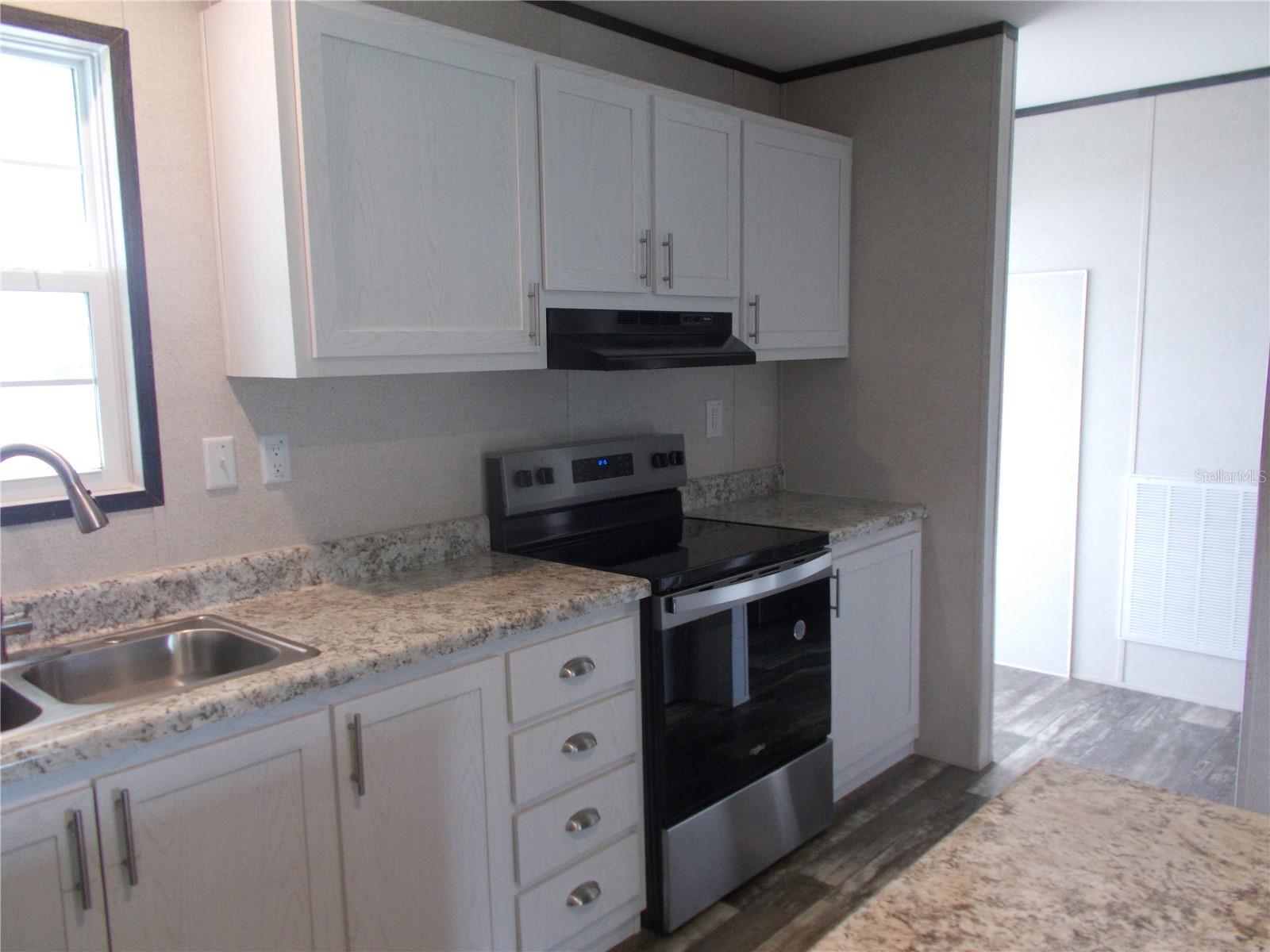 6803 Amoko Ct Property Photo 9