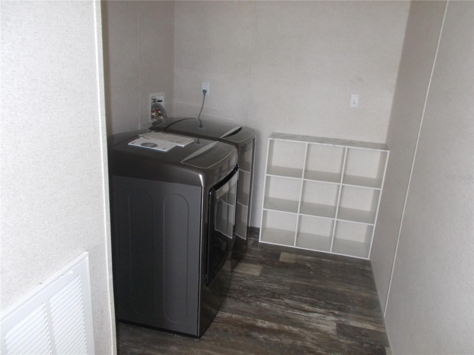6803 Amoko Ct Property Photo 36
