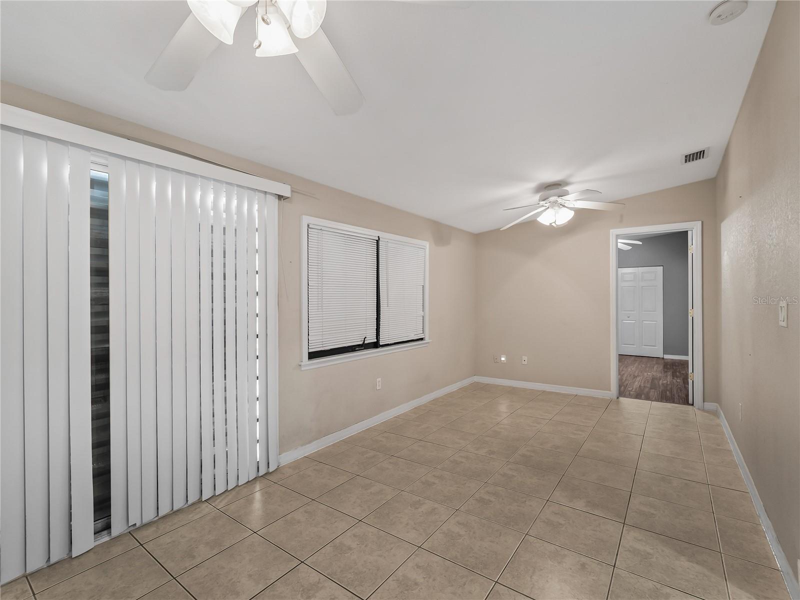 3181 Normandy Dr Property Photo 15