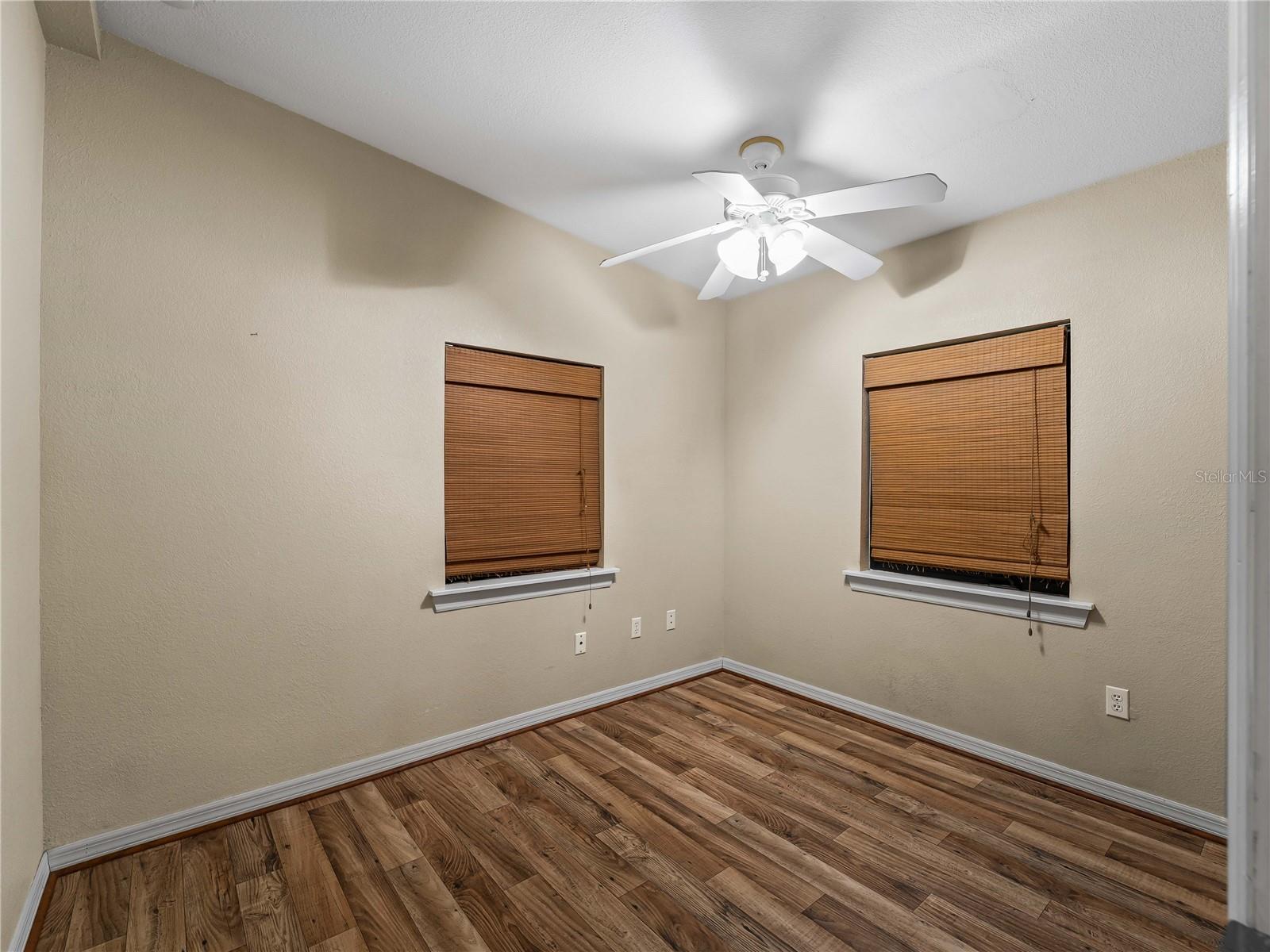 3181 Normandy Dr Property Photo 20