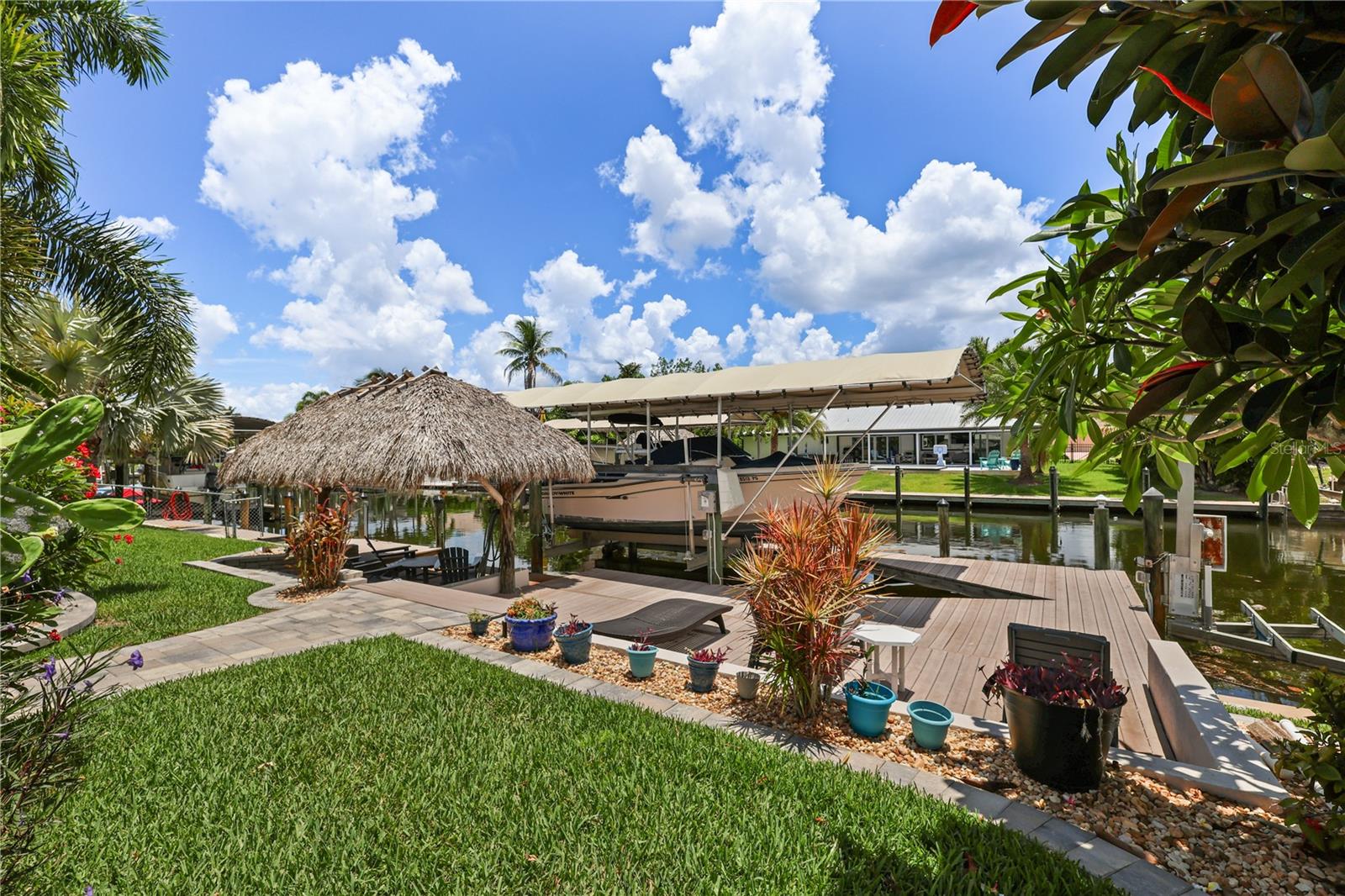 5215 Pelican Blvd Property Photo 3