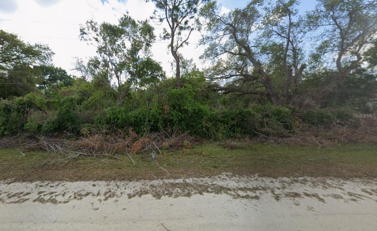 NE 3RD AVE Property Photo 1