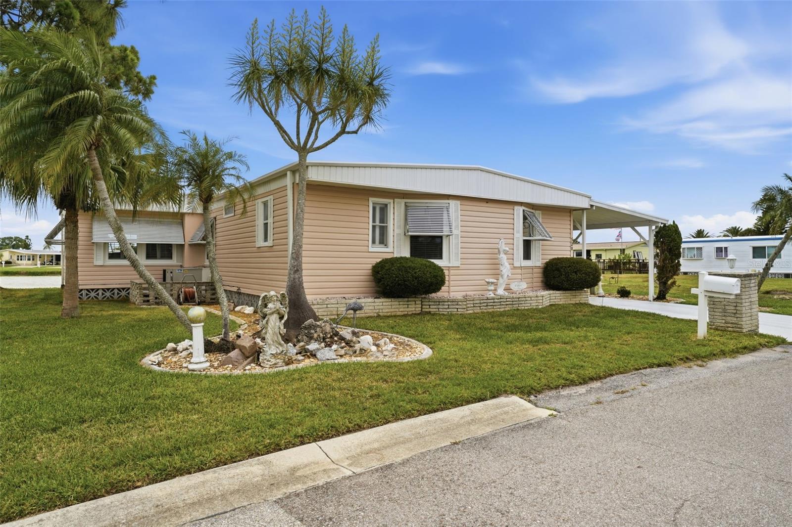 520 Imperial Dr Property Photo 1