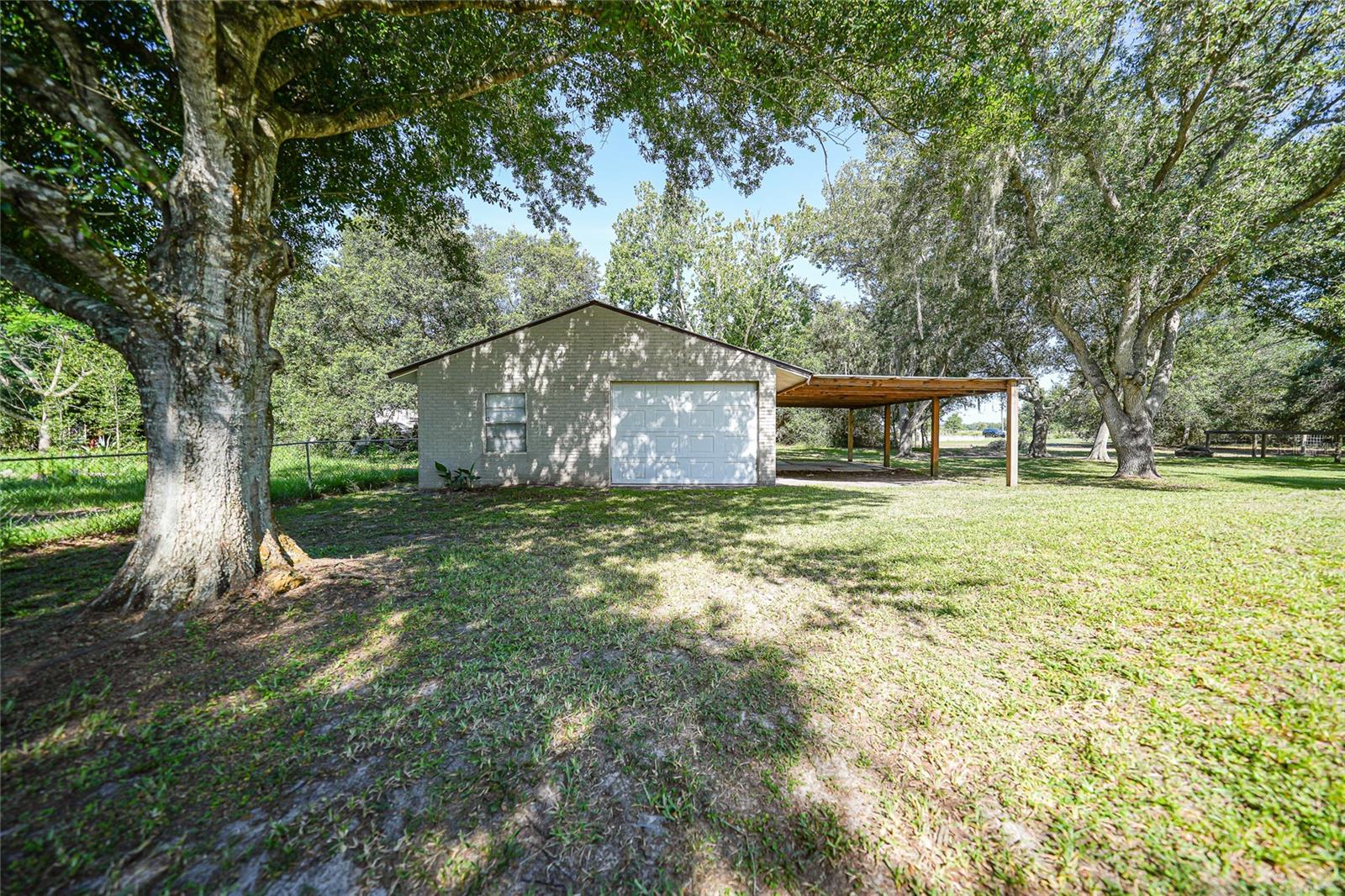 5549 Sw Shores Ave Property Photo 26