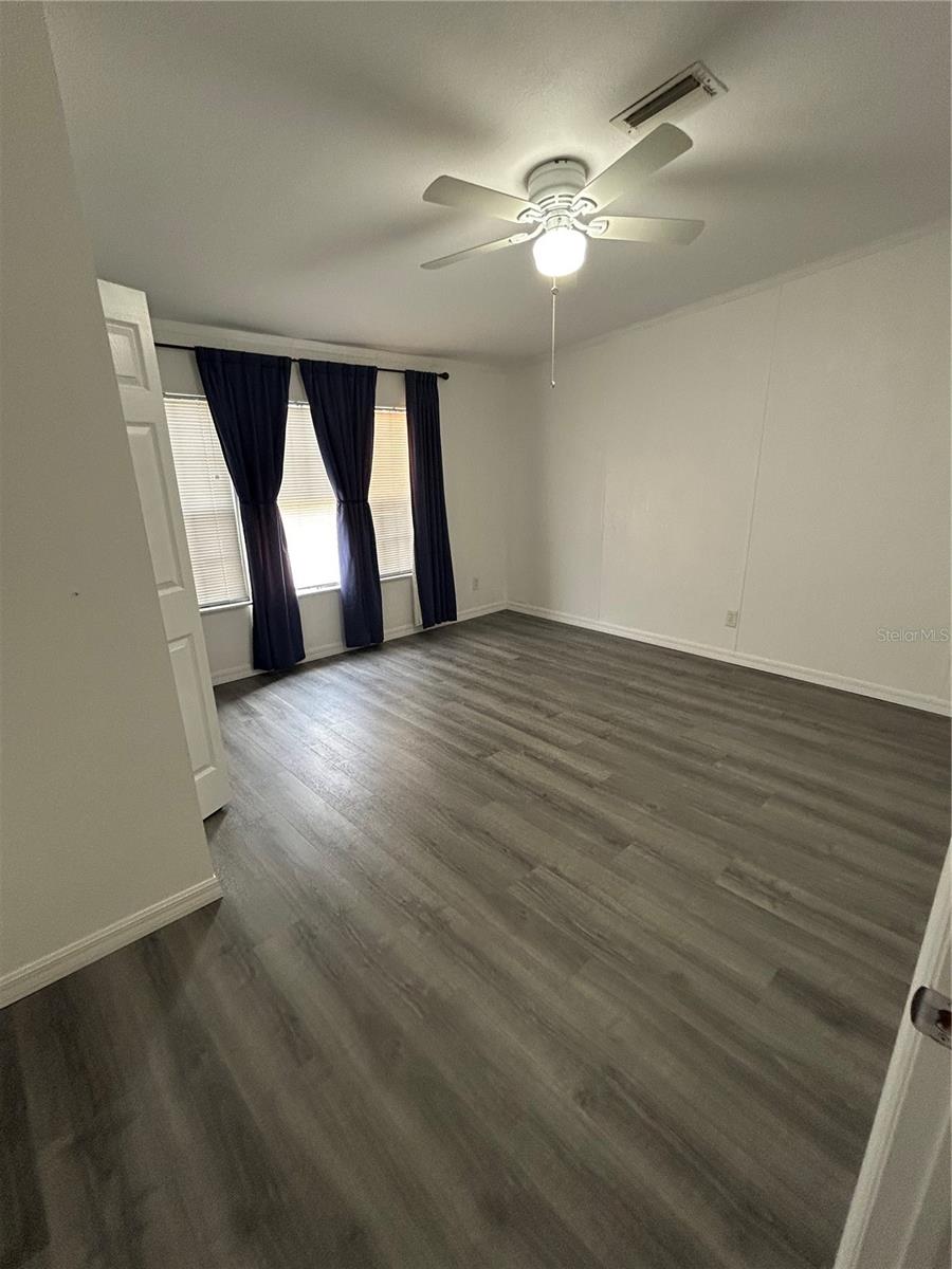 5522 Swaying Palm Property Photo 13