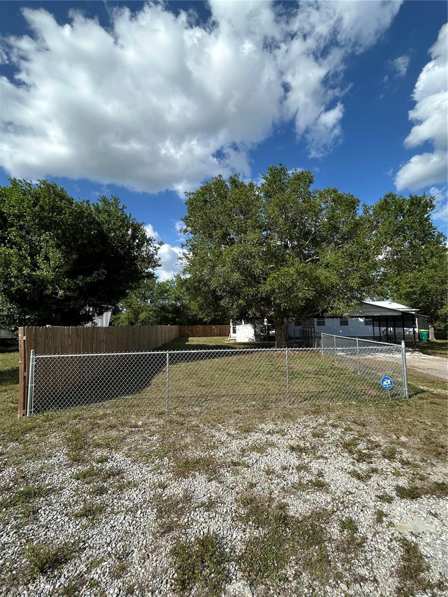 5522 Swaying Palm Property Photo 25
