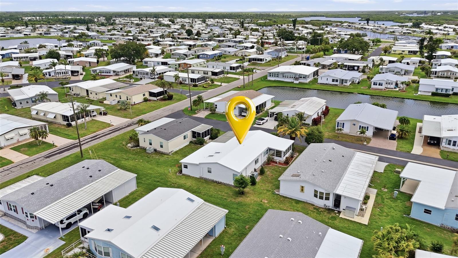 452 Sharks Pt Property Photo 2