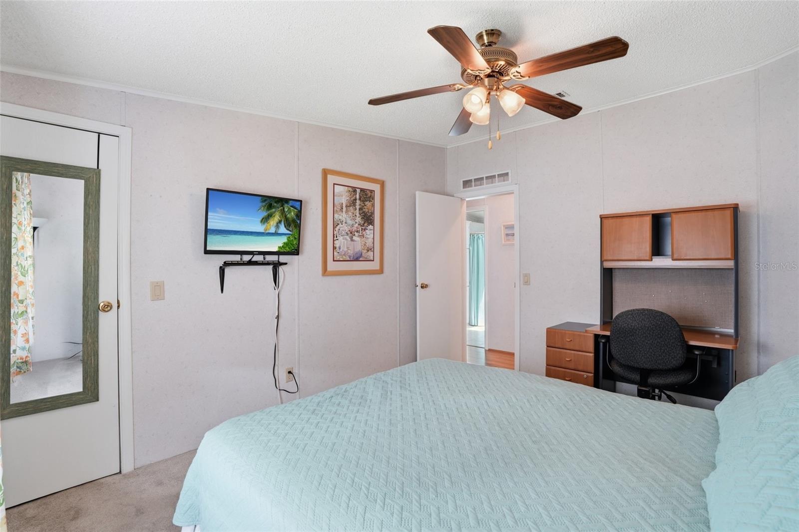 452 Sharks Pt Property Photo 23