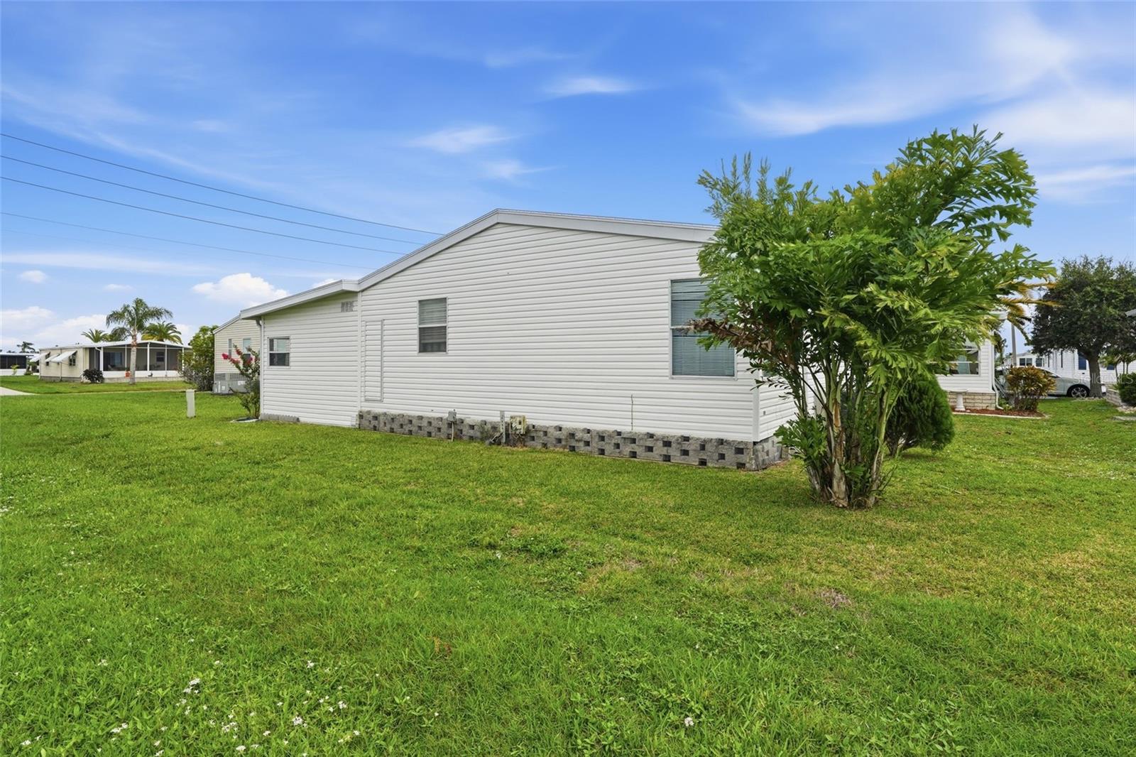 452 Sharks Pt Property Photo 34